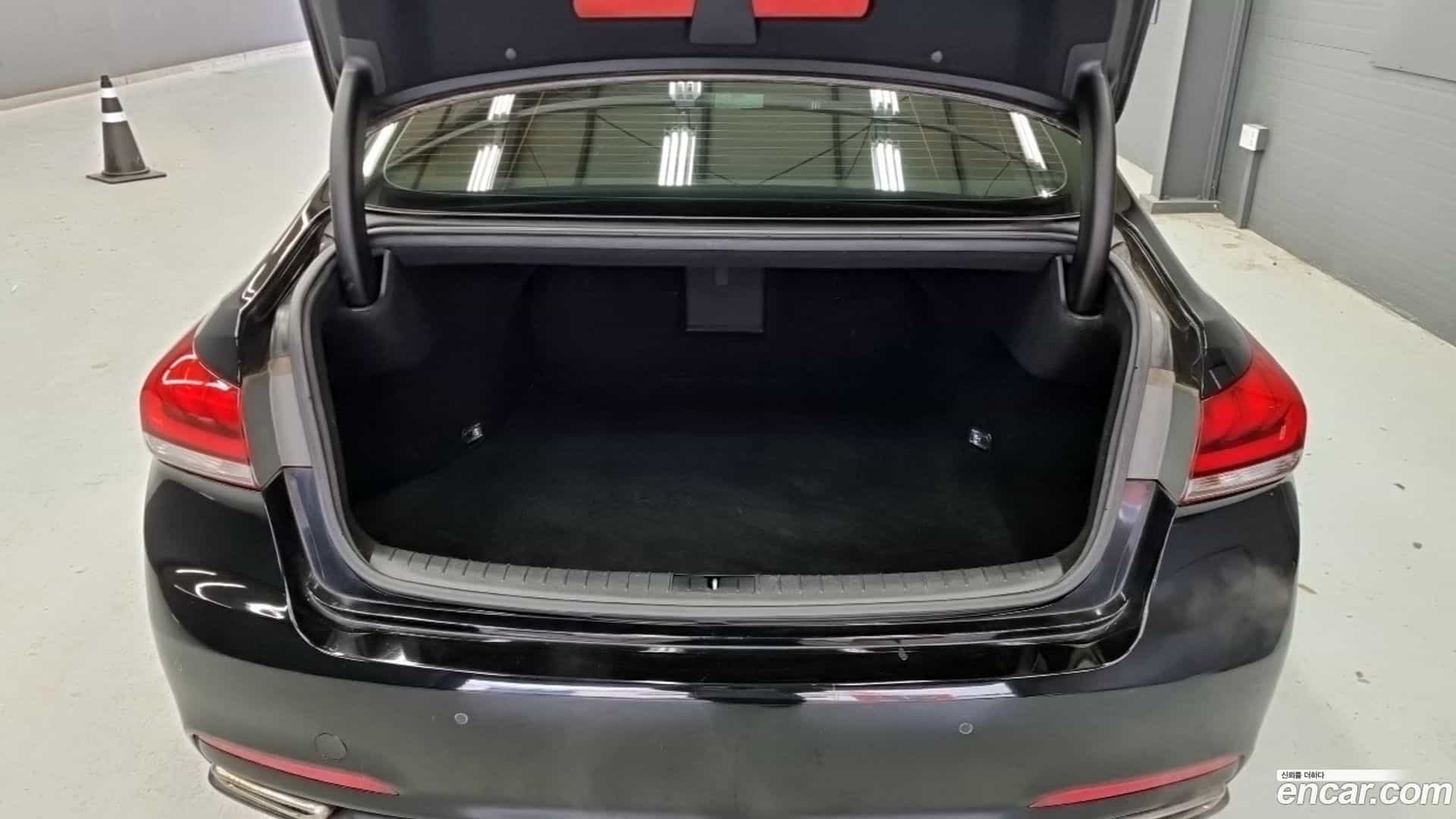 Genesis Hyundai 2016.2-OPTION-015