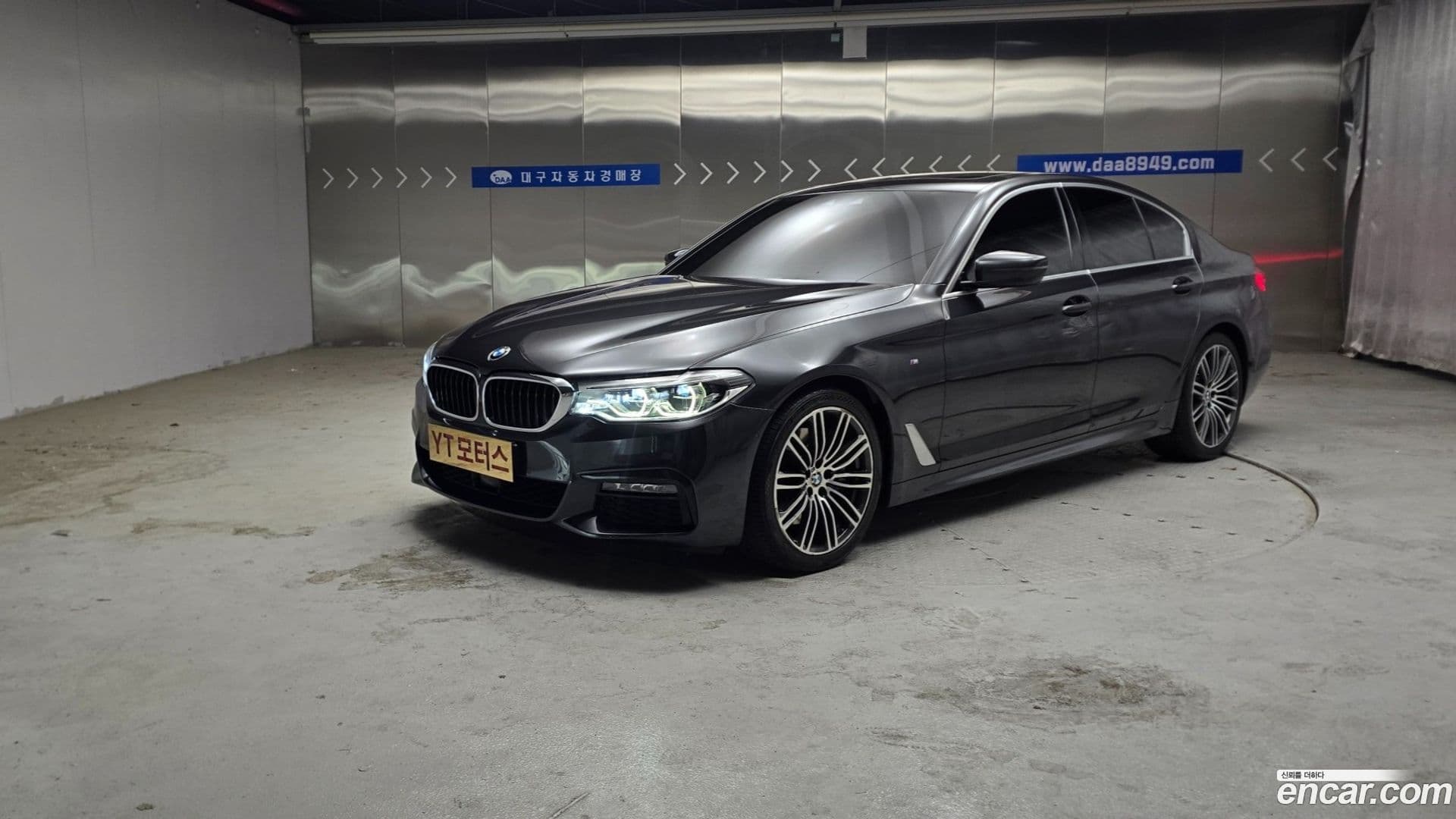 Main__Slider__Photo:5-Series BMW 2019.4-0