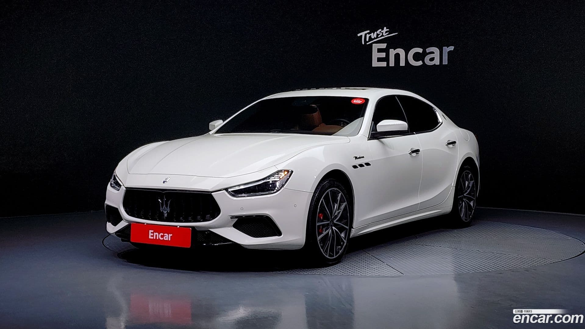 Main__Slider__Photo:Ghibli Maserati 2022.5-0