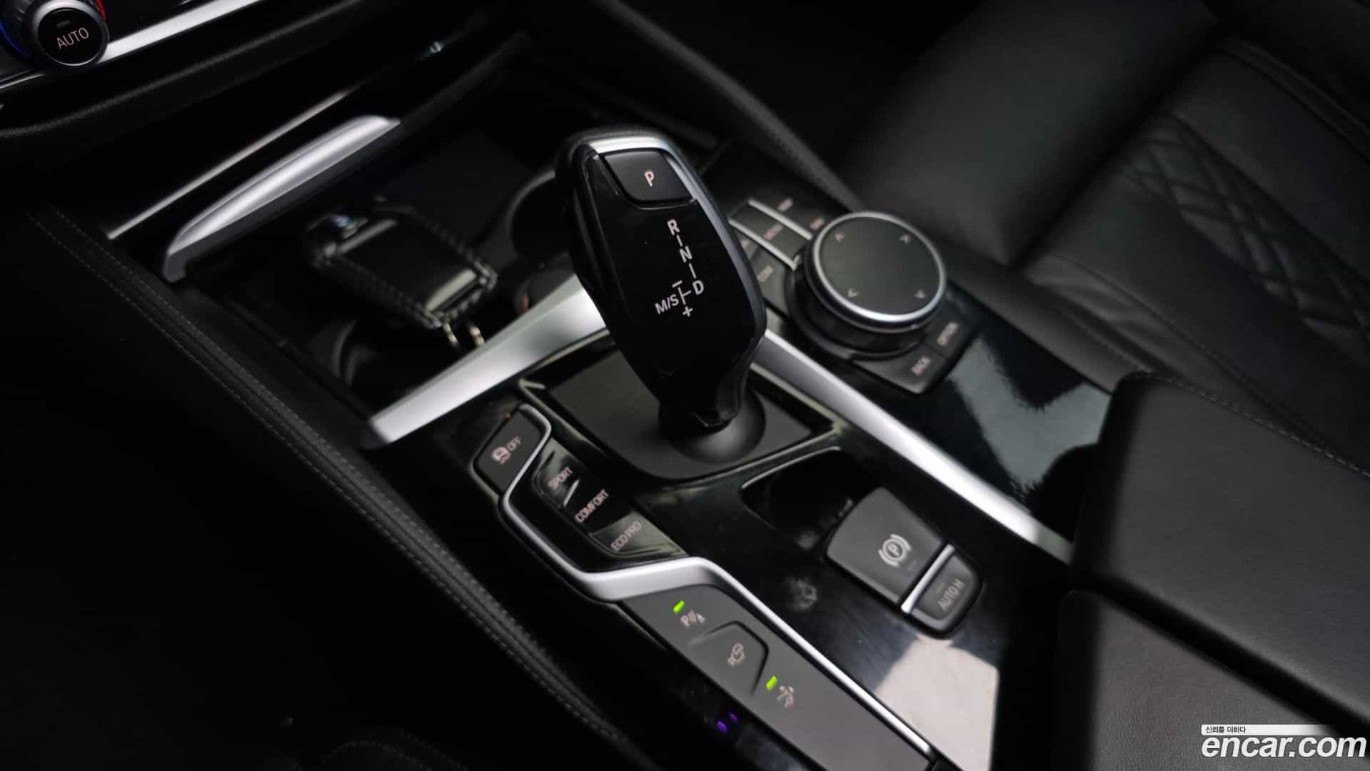 Gran Turismo BMW 2020.2-INNER-009