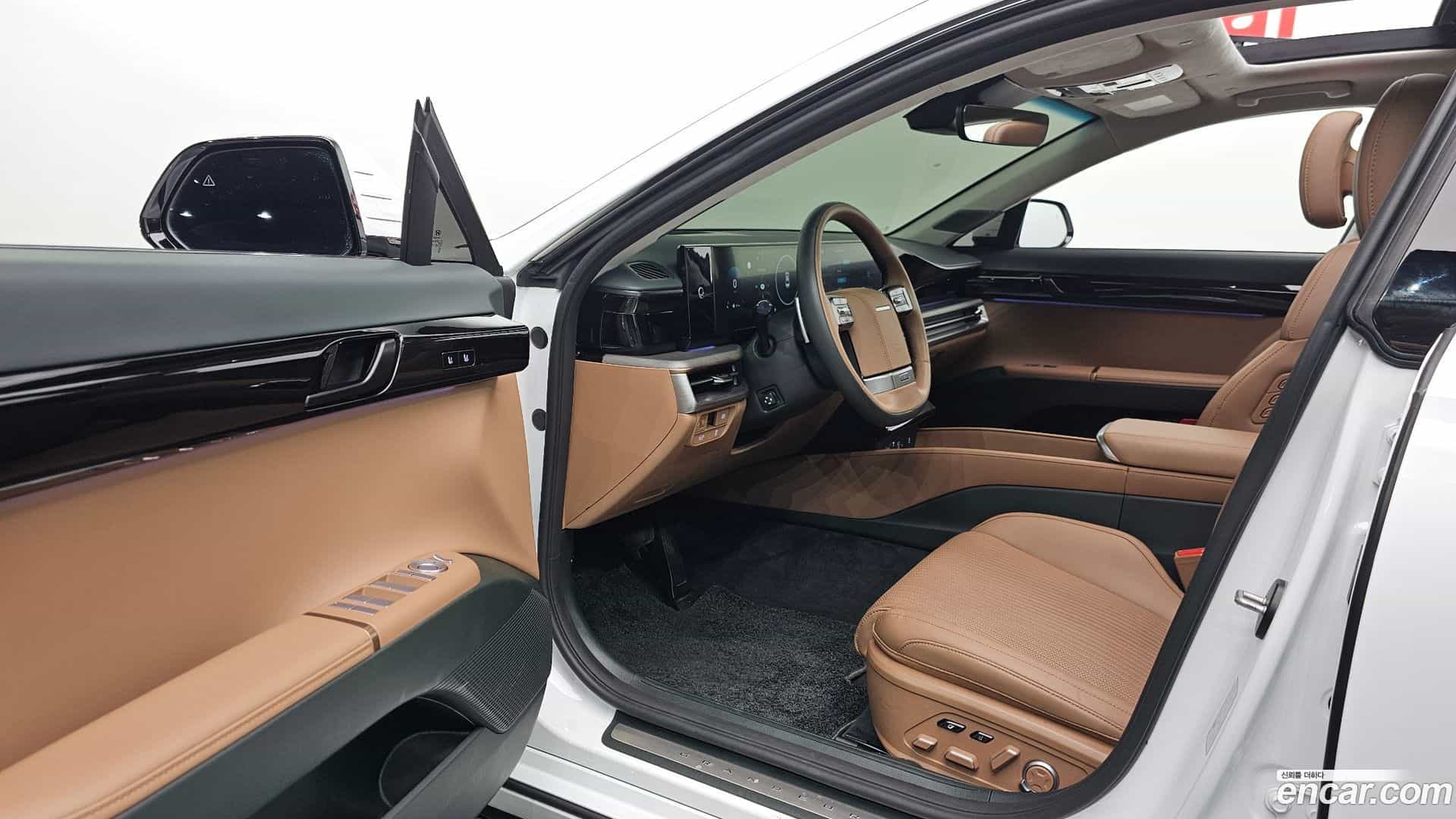 Grandeur Hyundai 2023.11-OPTION-015
