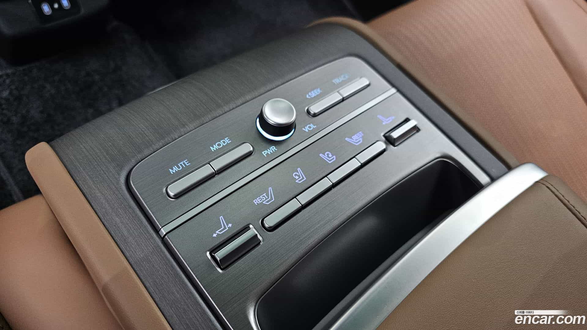 Grandeur Hyundai 2023.11-OPTION-020