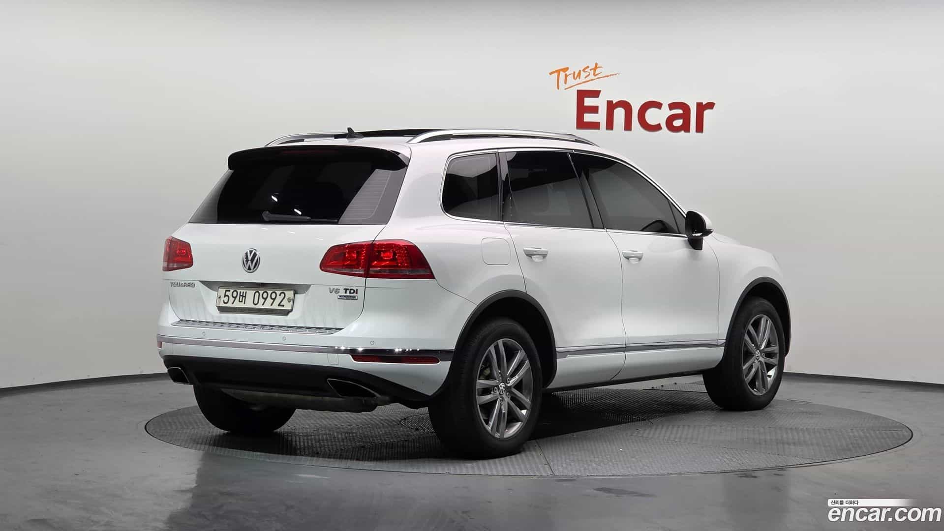 Touareg Volkswagen 2016.1-OUTER-002