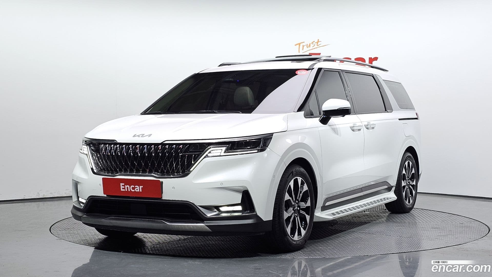 Main__Slider__Photo:Canival Kia 2022.5-0