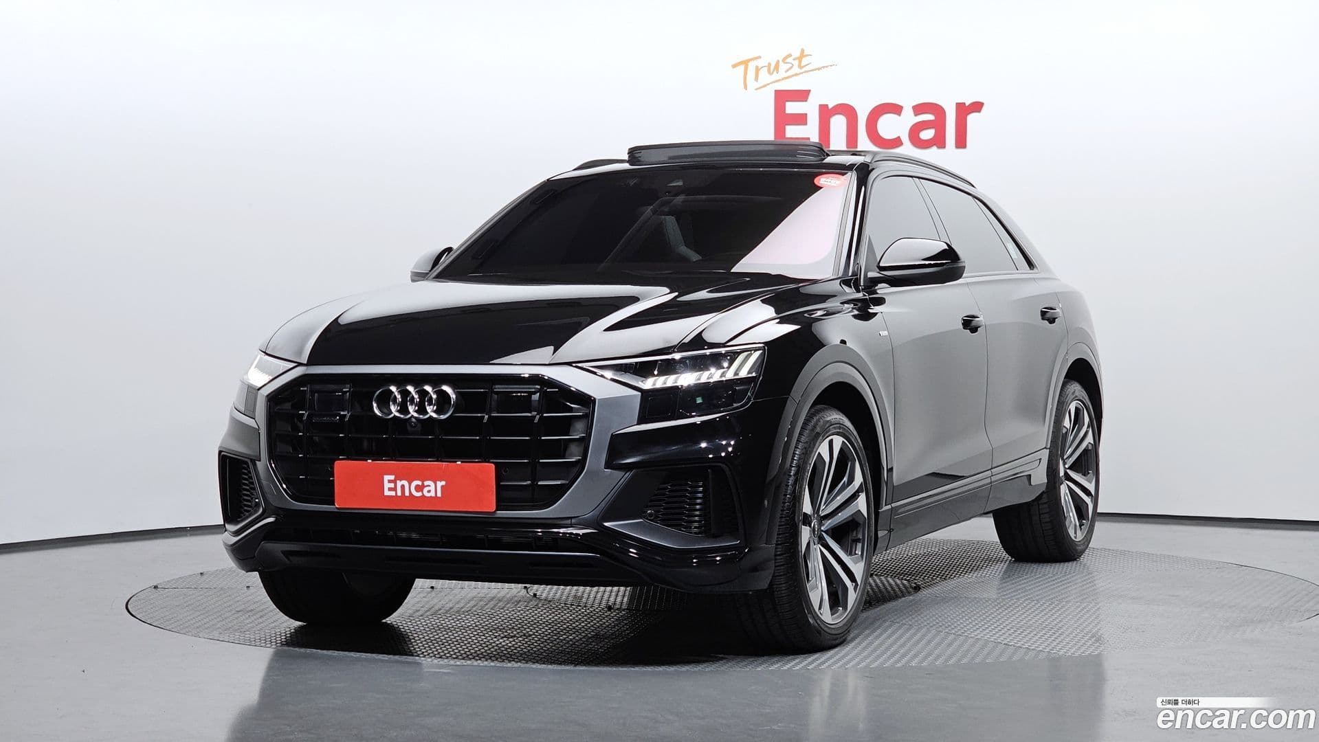 Main__Slider__Photo:Q8 Audi 2022.11-0