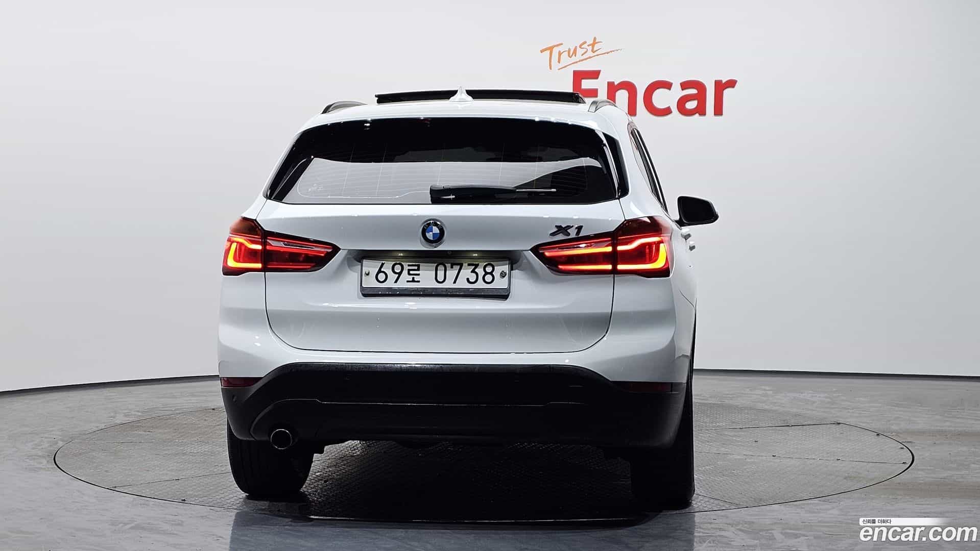 X1 BMW 2016.5-OUTER-004