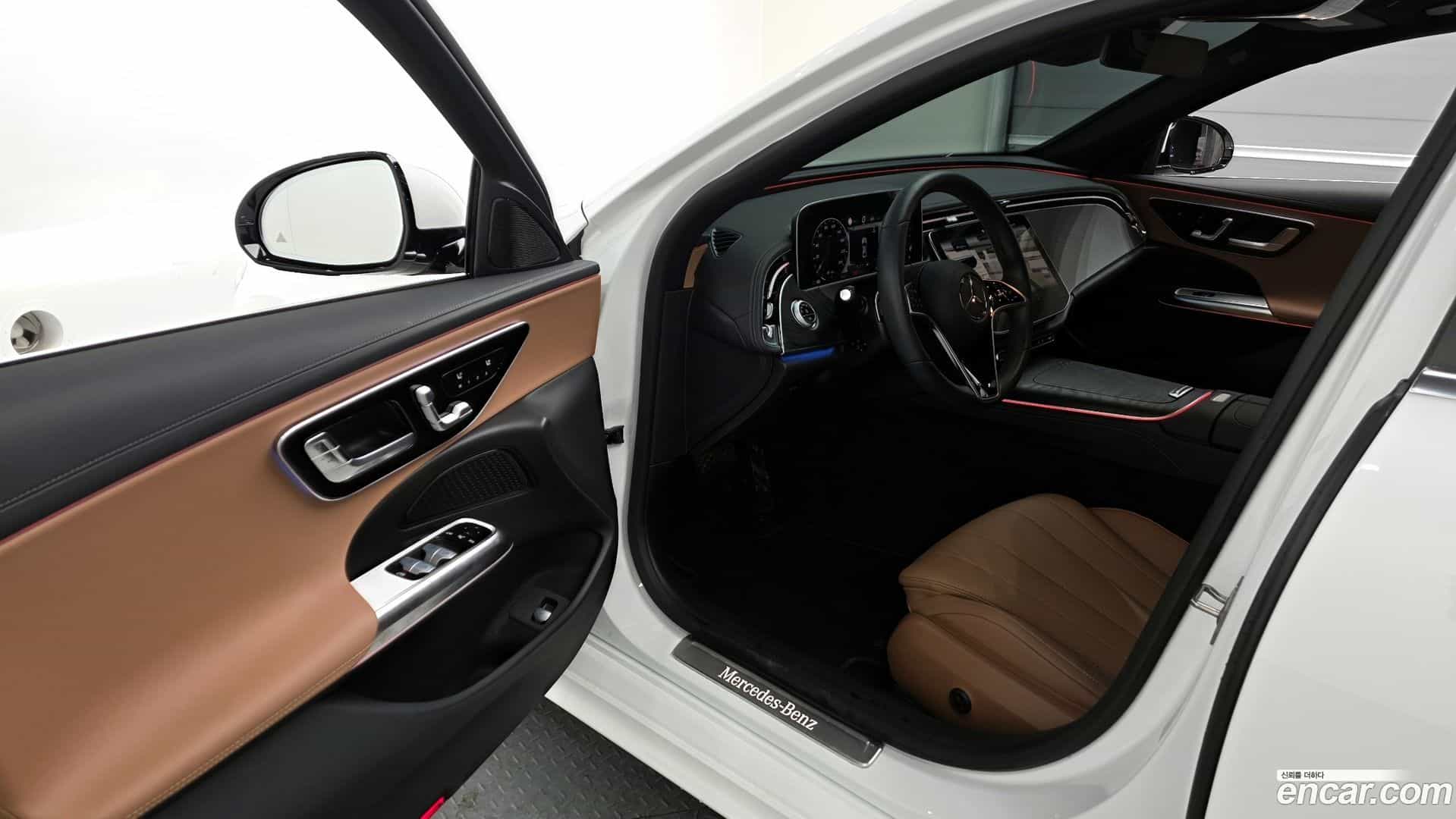 E-Class Mercedes-Benz 2025.0-INNER-010