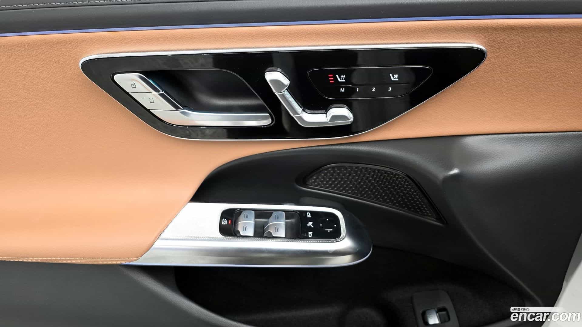 E-Class Mercedes-Benz 2025.0-OPTION-022