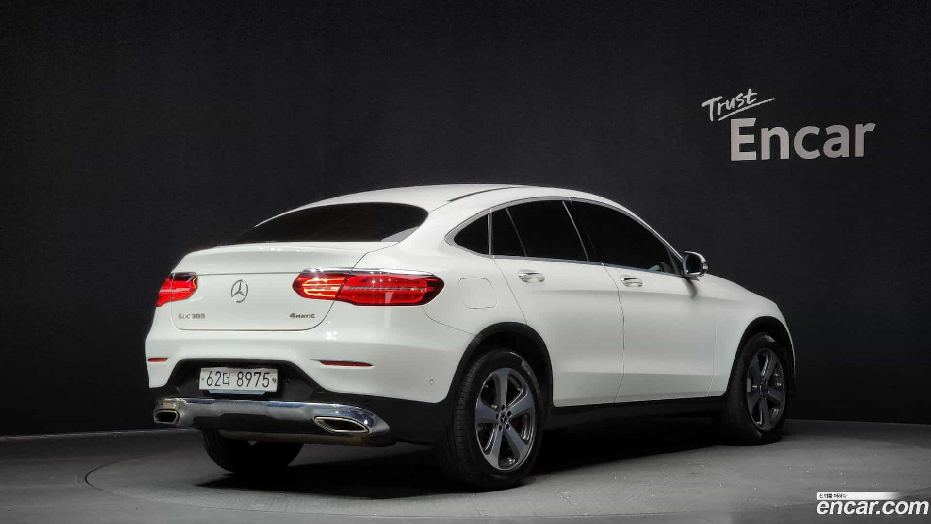 GLC-Class Mercedes-Benz 2019.5-OUTER-002