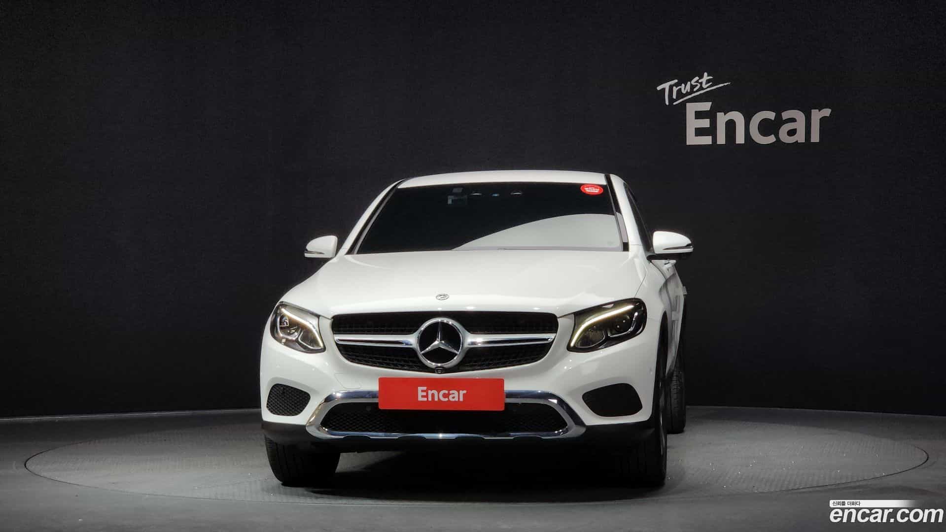 GLC-Class Mercedes-Benz 2019.5-OUTER-003