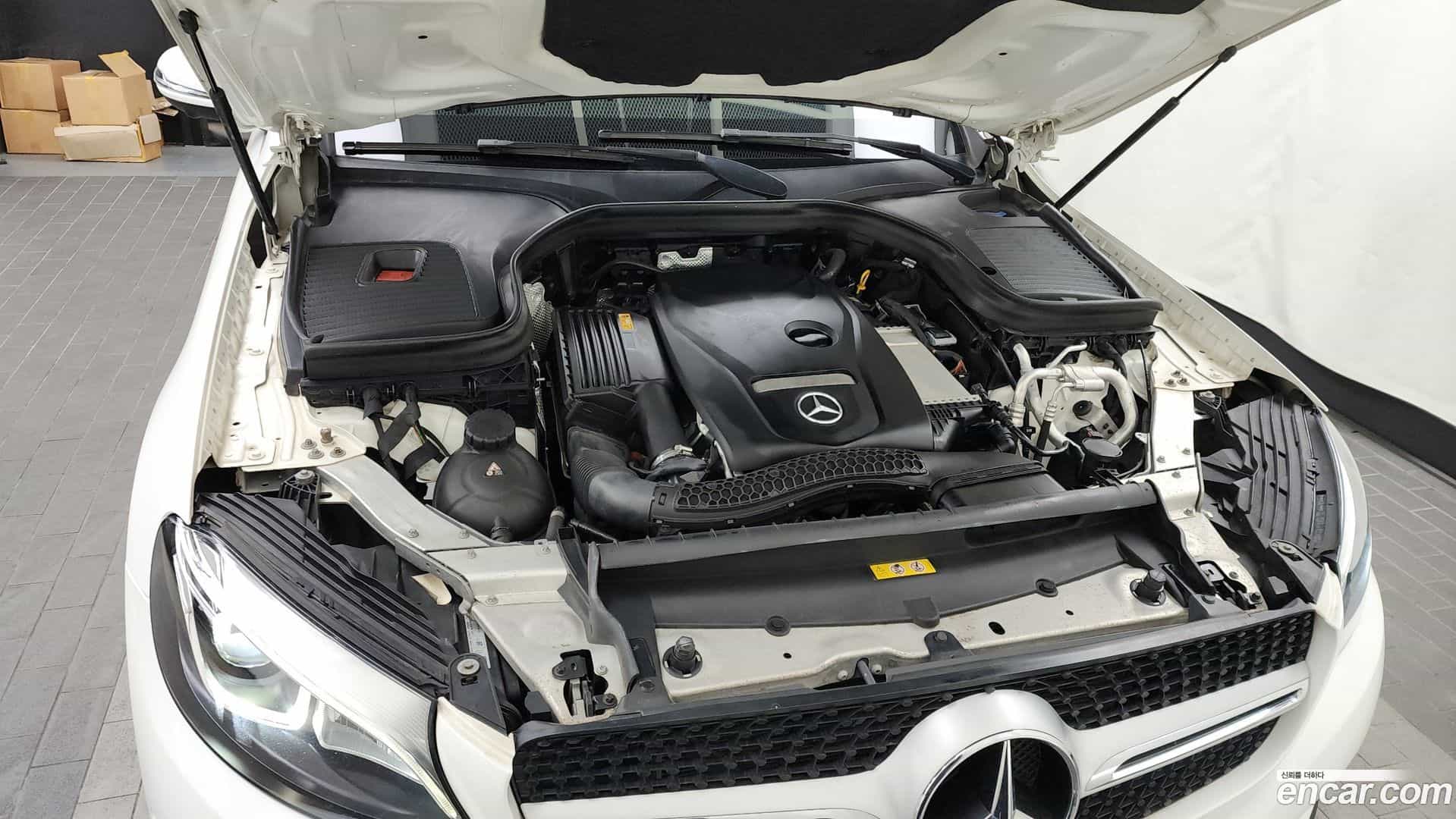 GLC-Class Mercedes-Benz 2019.5-INNER-006