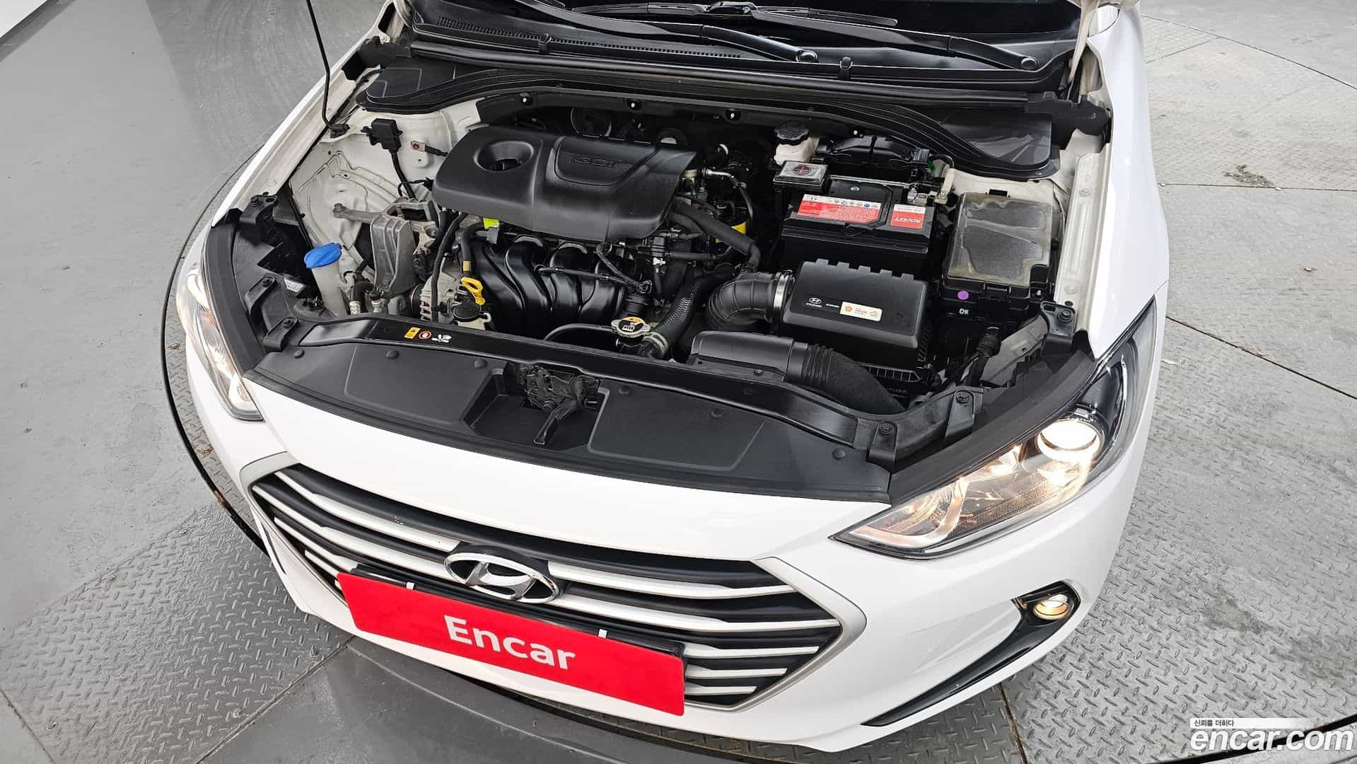 AVANTE Hyundai 2018.0-INNER-006