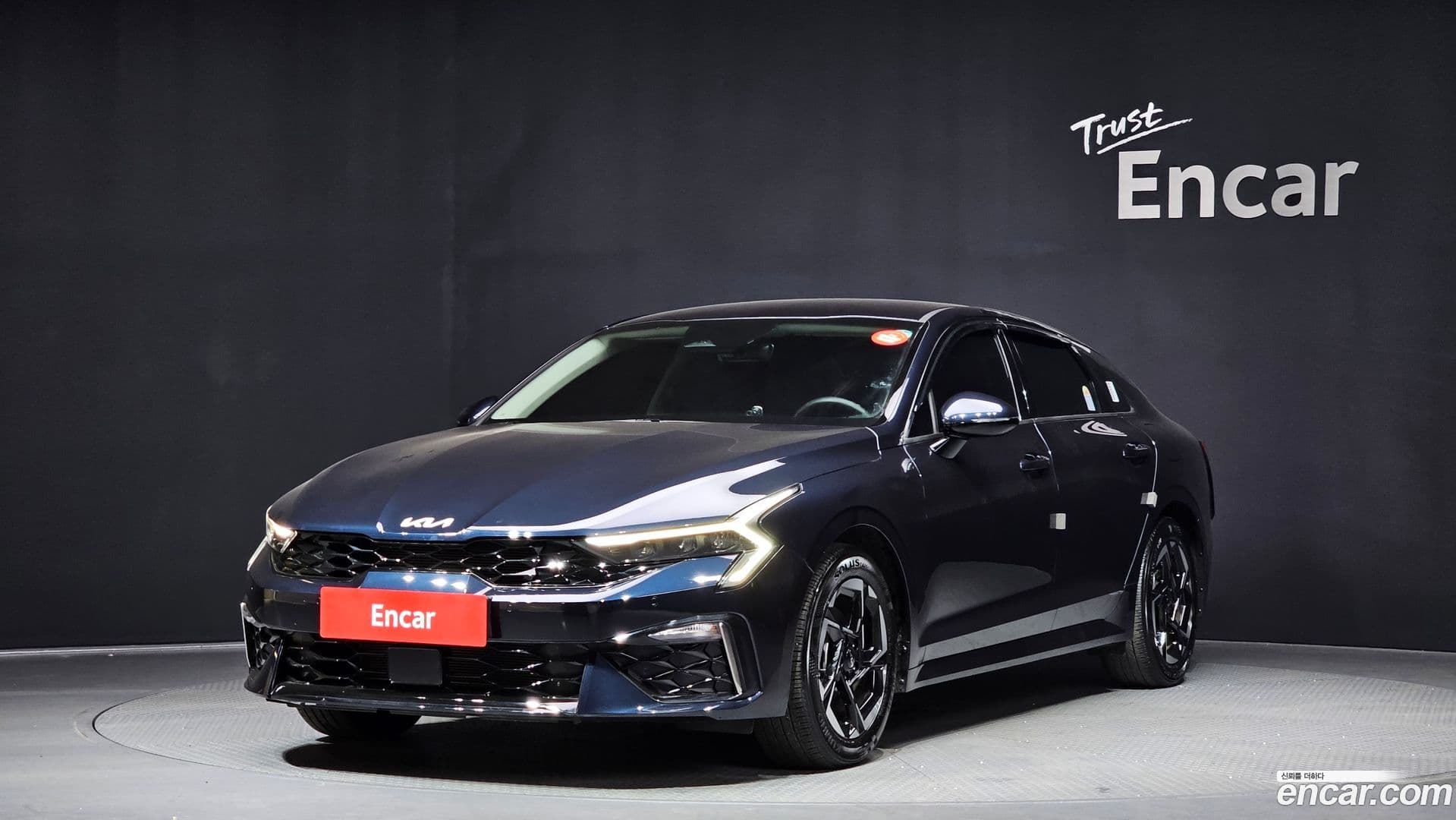 Main__Slider__Photo:K5 Kia 2025.4-0