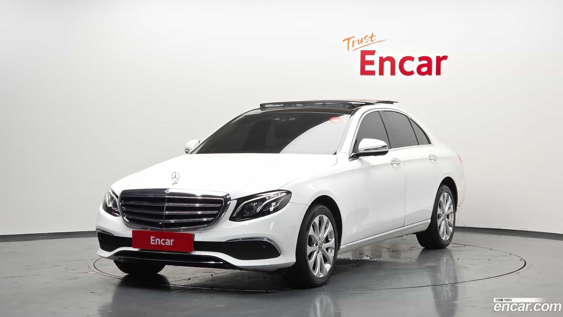 E-Class Mercedes-Benz 2019.5-OUTER-001