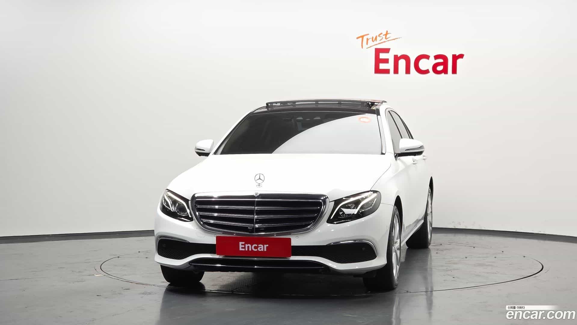 E-Class Mercedes-Benz 2019.5-OUTER-003