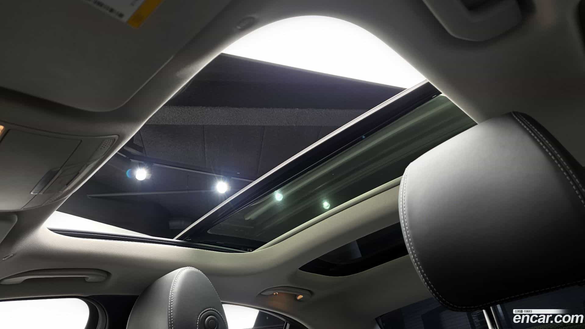 E-Class Mercedes-Benz 2019.5-OPTION-023
