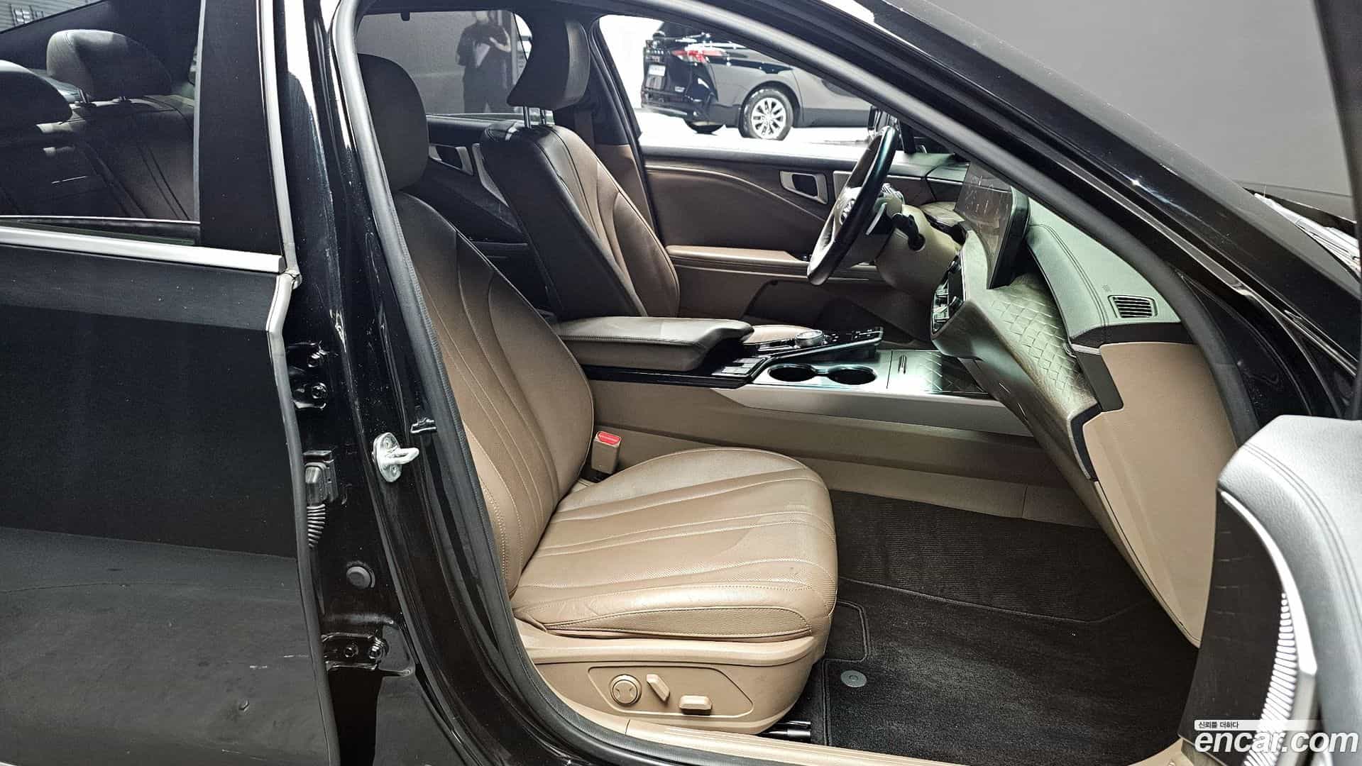 K8 Kia 2021.11-INNER-010