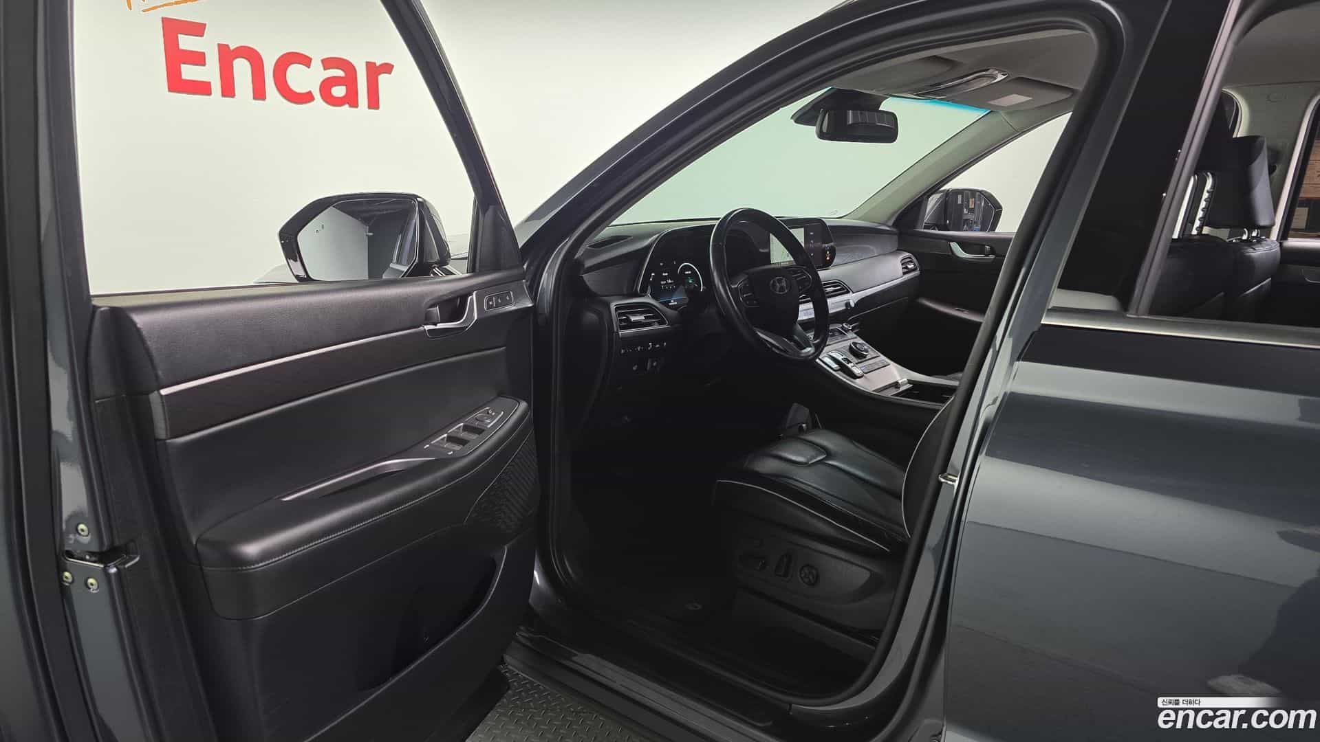 Palisade Hyundai 2022.1-INNER-010