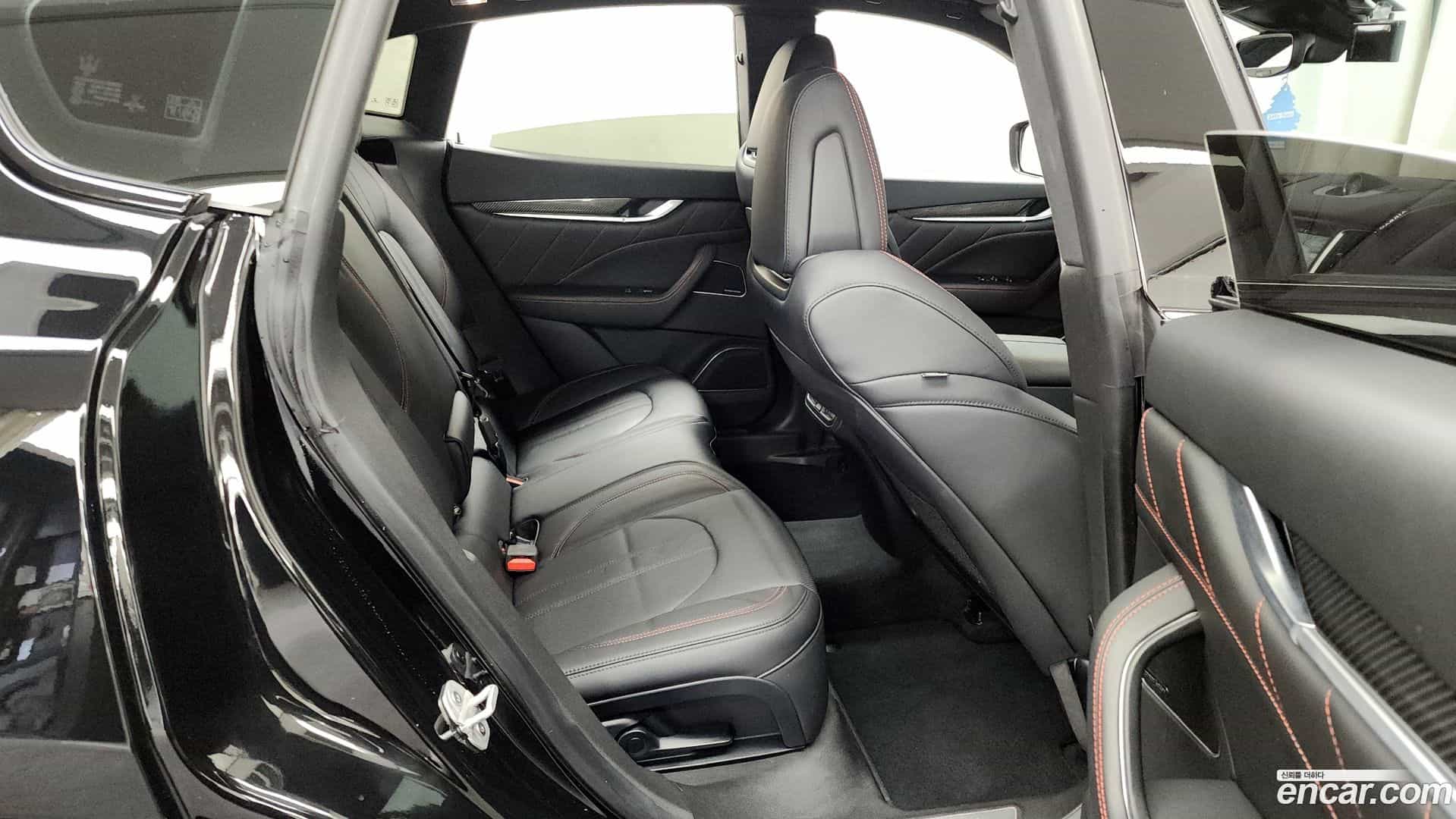 Levante Maserati 2020.11-OPTION-016