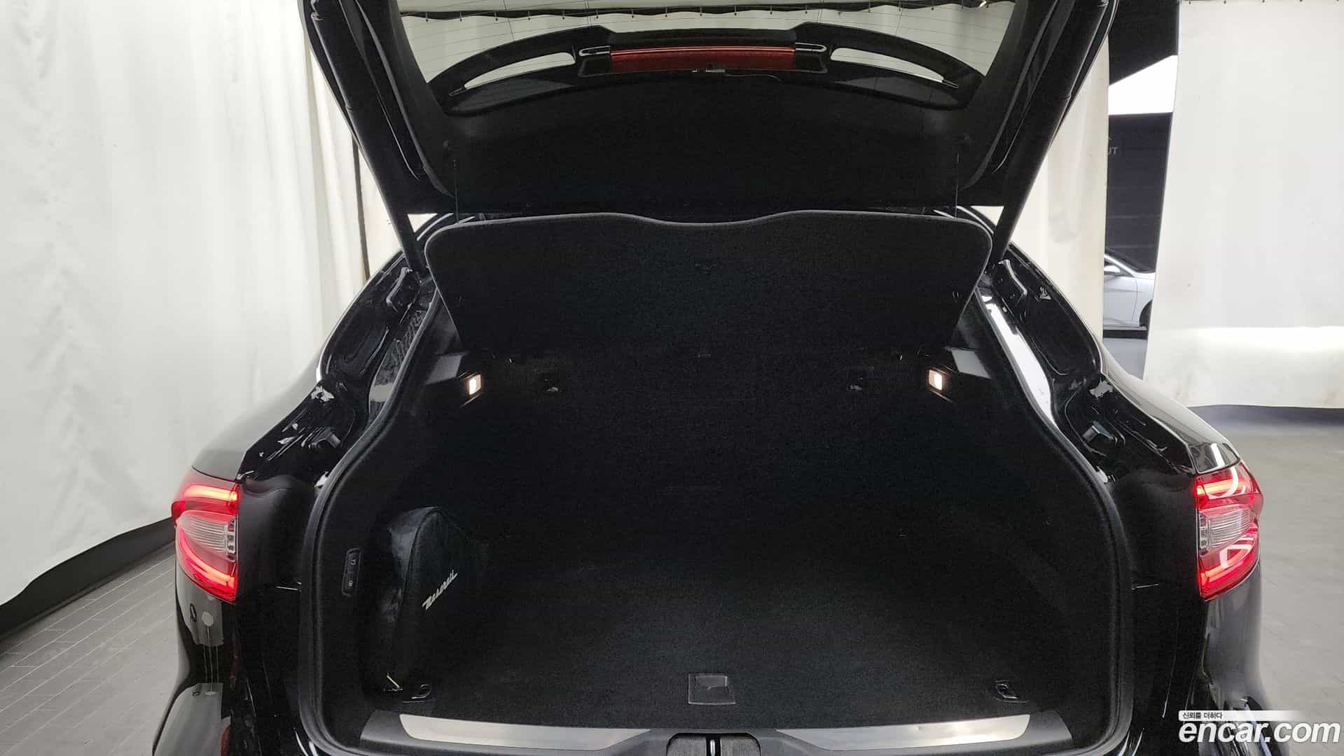 Levante Maserati 2020.11-OPTION-024