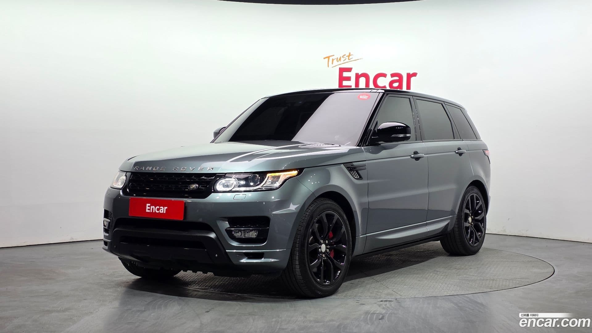 Main__Slider__Photo:Range Rover Sport Land Rover 2013.10-0