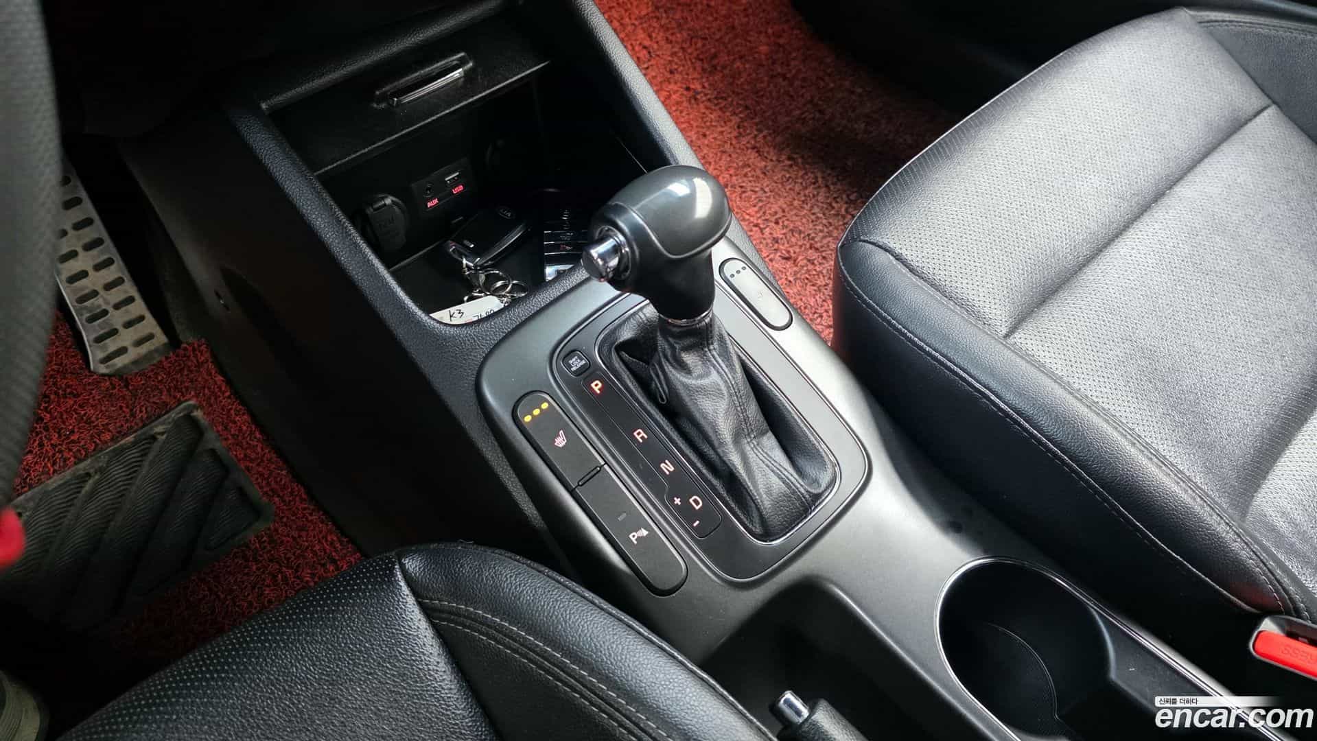 K3 Kia 2015.2-INNER-009