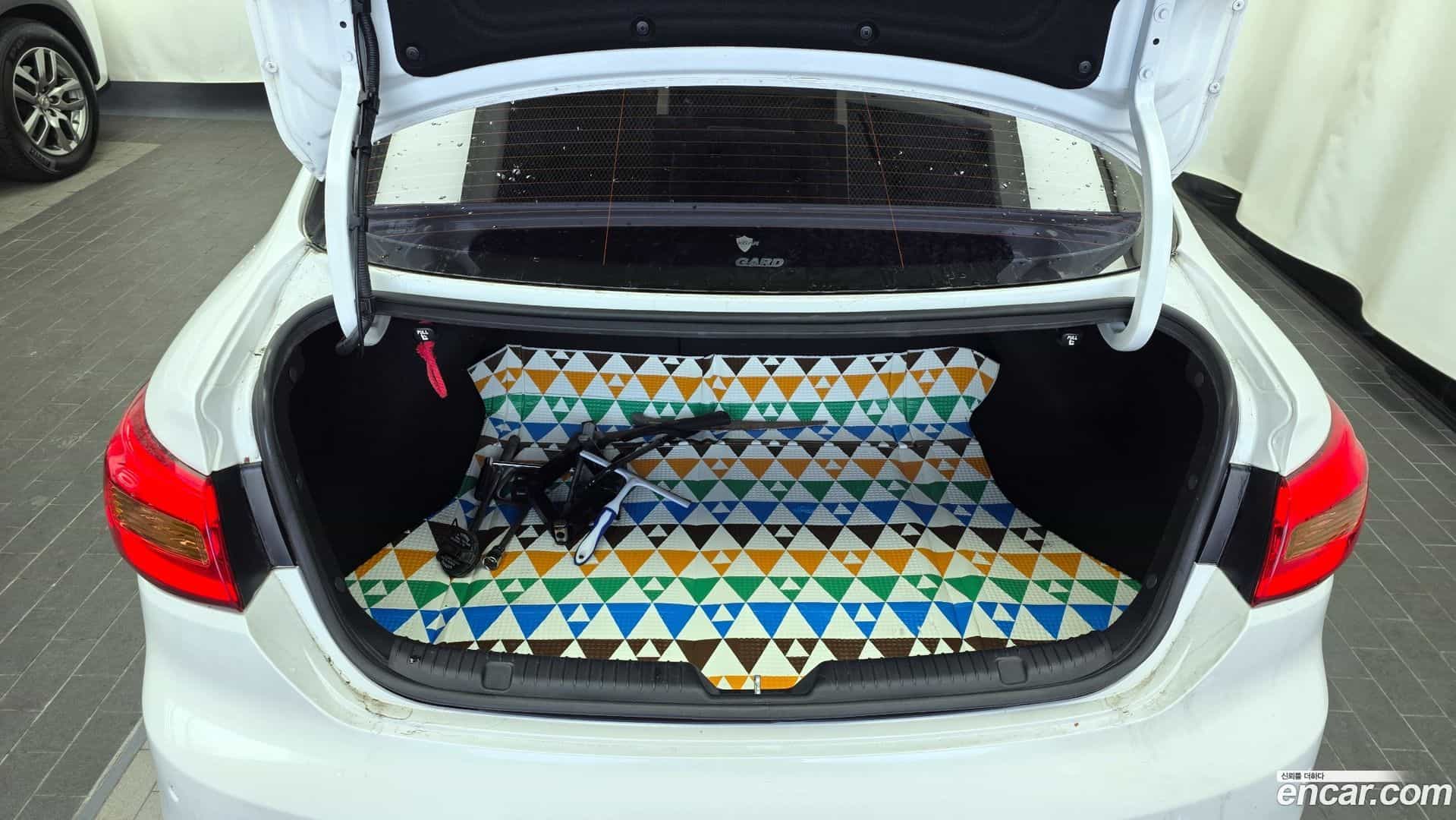 K3 Kia 2015.2-OPTION-024