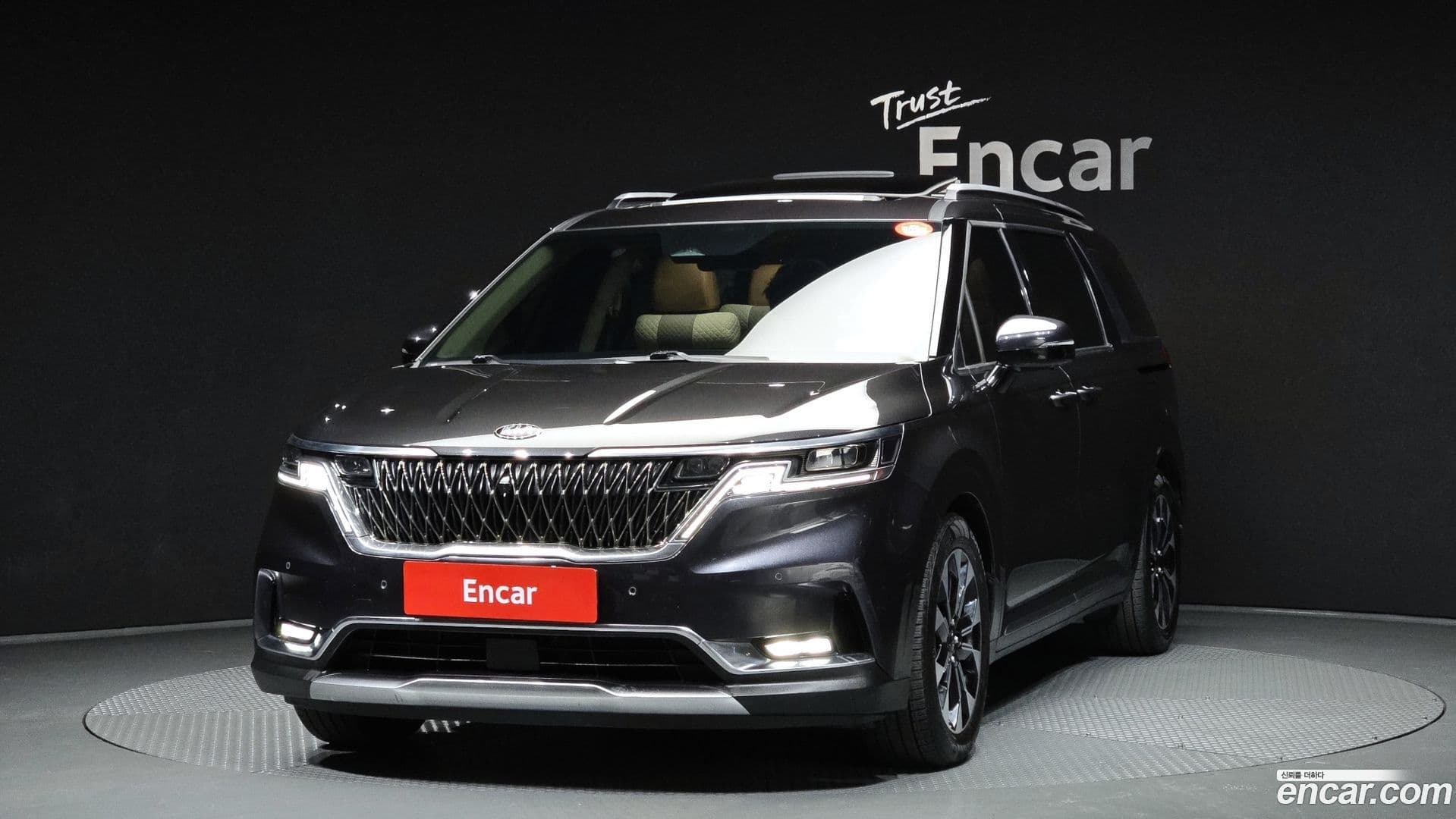 Main__Slider__Photo:Canival Kia 2021.0-0