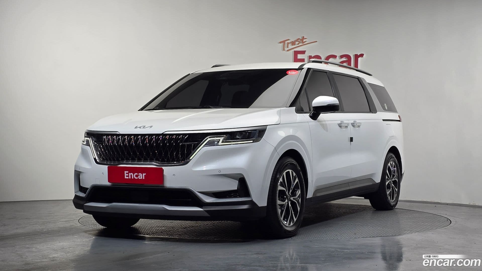 Main__Slider__Photo:Canival Kia 2022.10-0