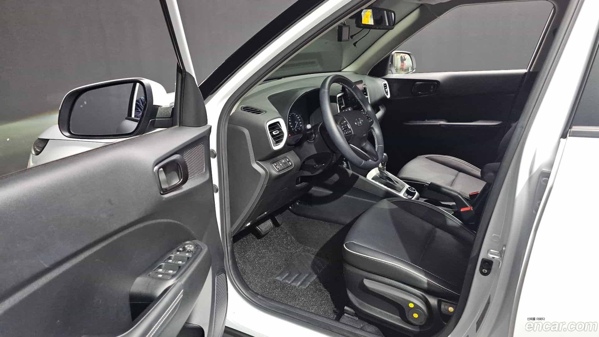 Venue Hyundai 2022.9-INNER-010