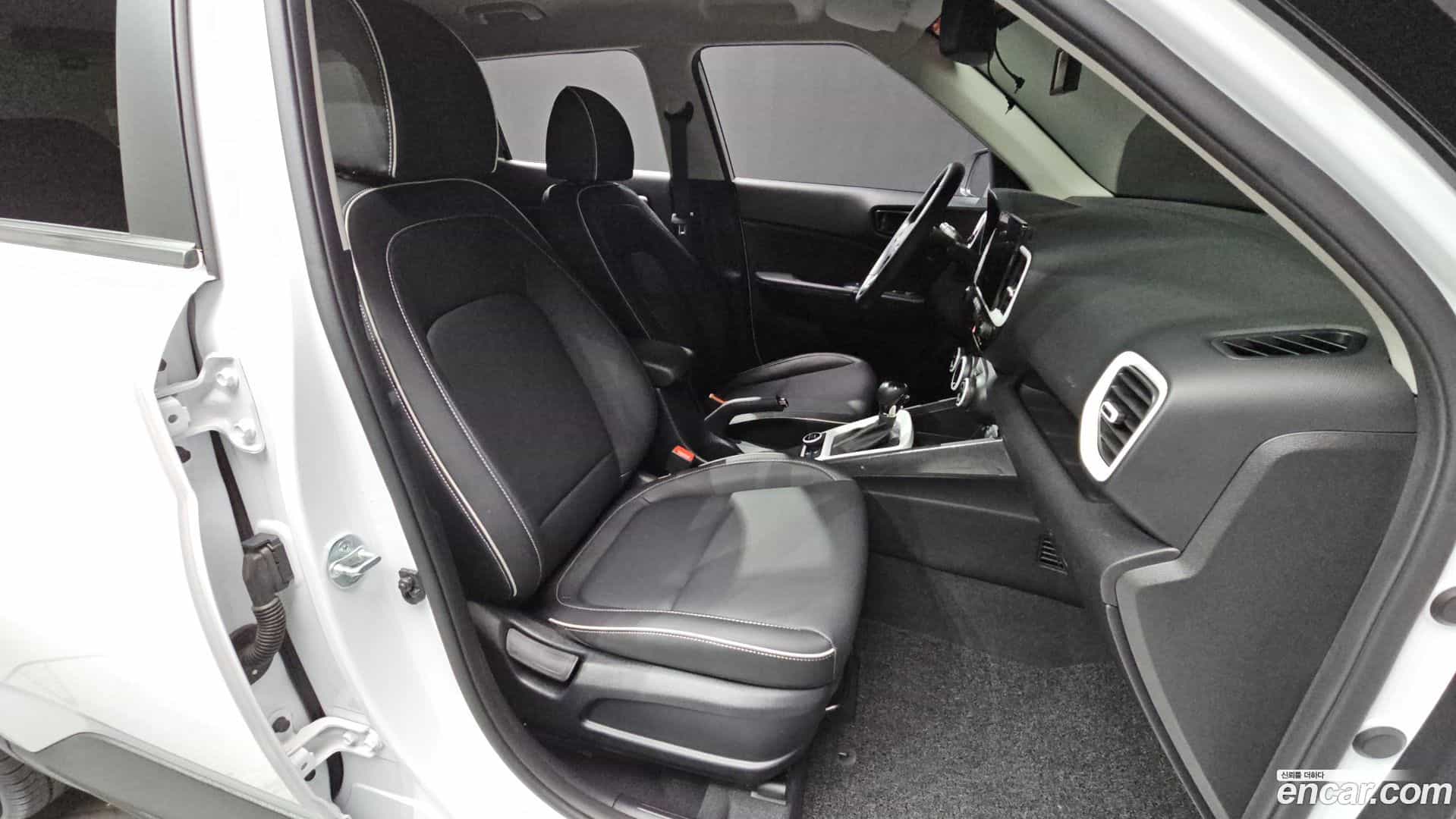 Venue Hyundai 2022.9-OPTION-015