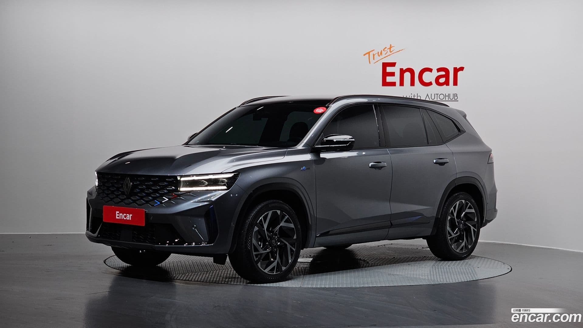 Main__Slider__Photo:Grand Koleos Renault Korea 2024.9-0