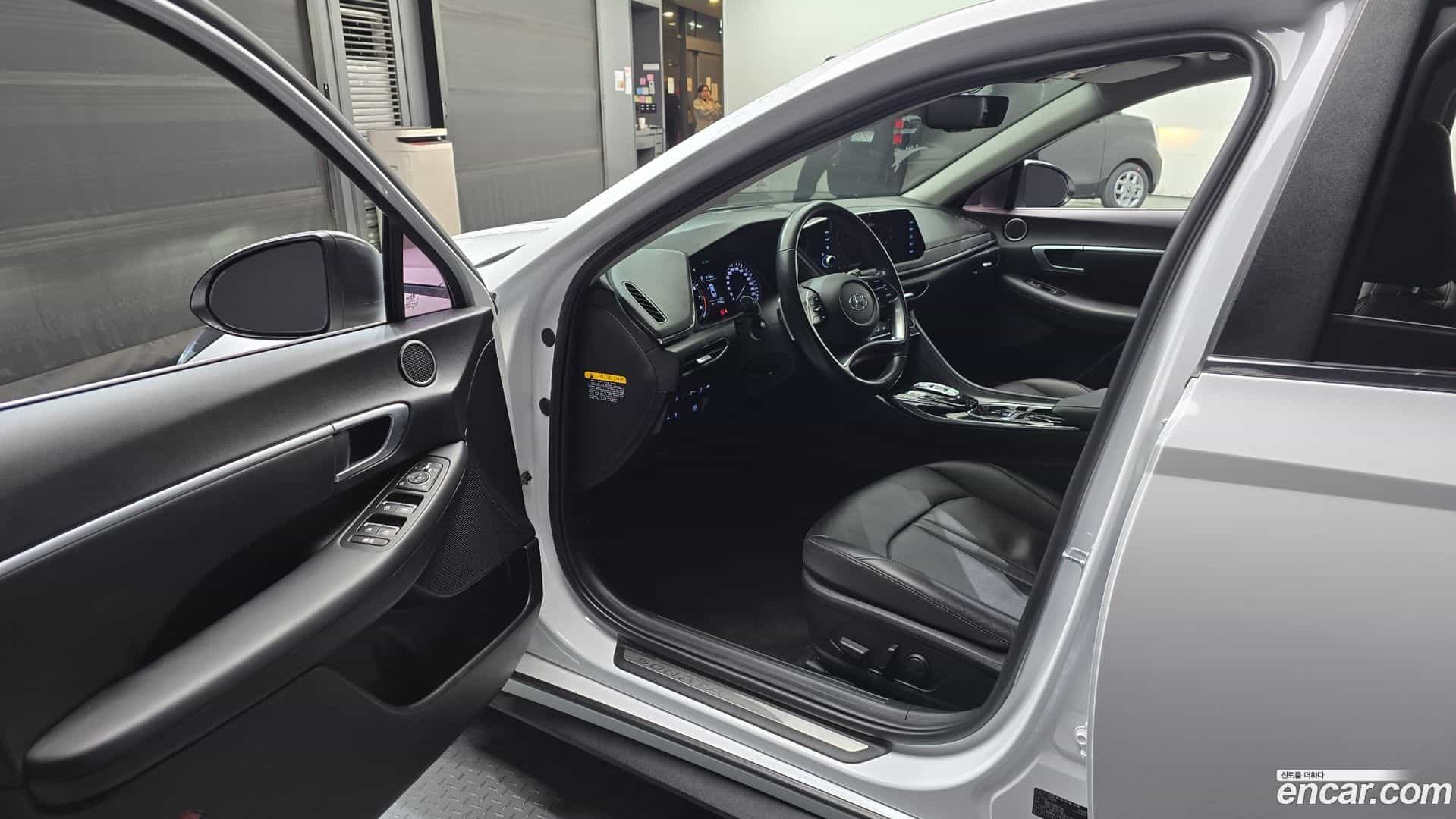 Sonata Hyundai 2020.3-INNER-010