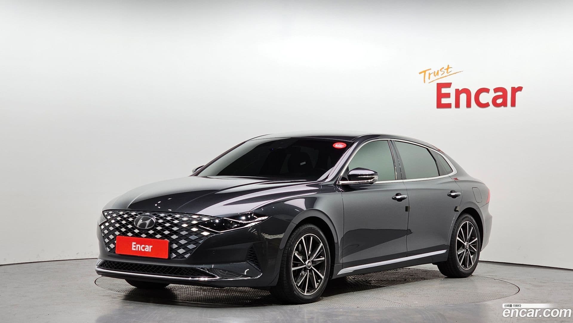 Main__Slider__Photo:Grandeur Hyundai 2020.9-0