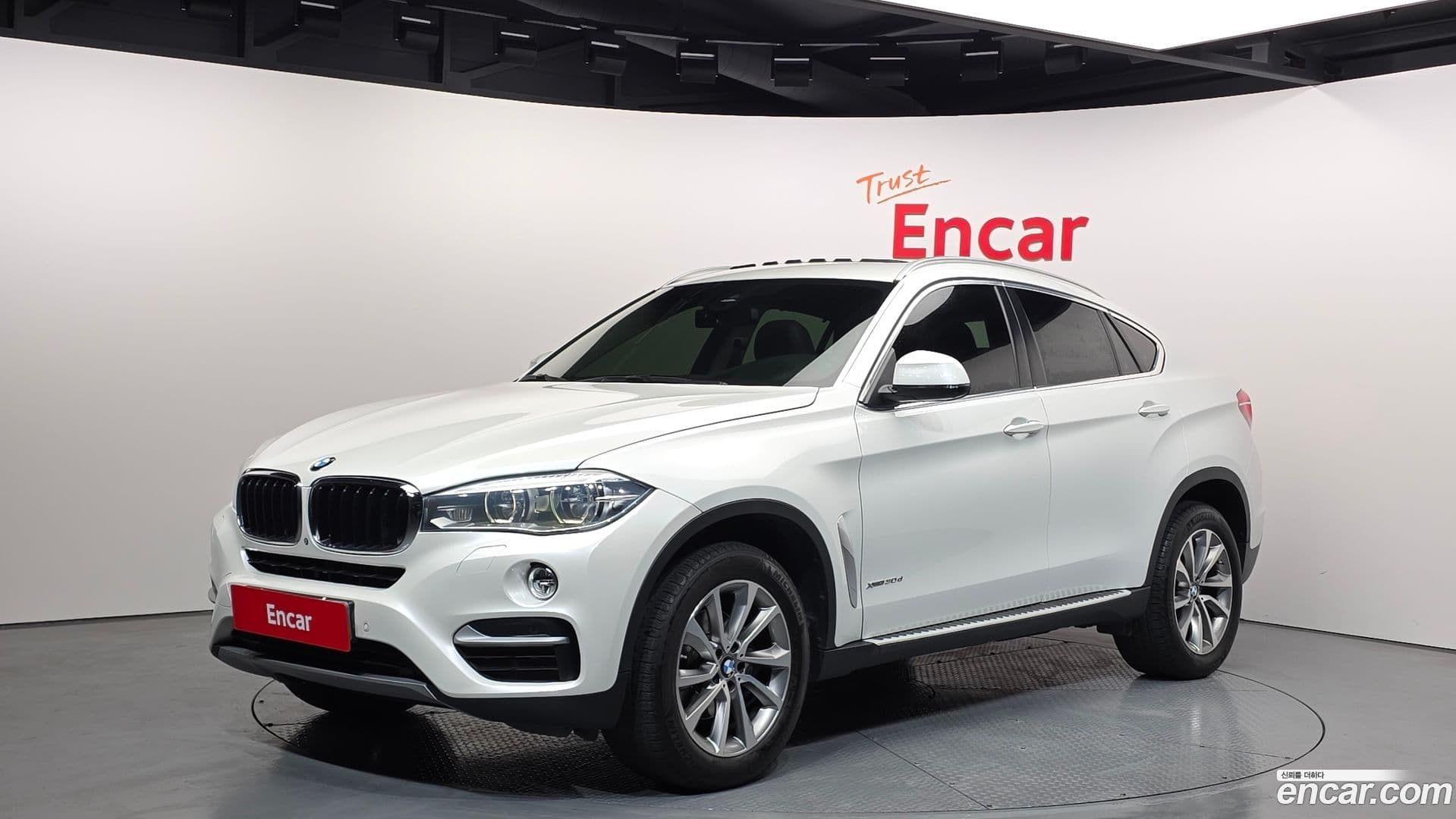 Main__Slider__Photo:X6 BMW 2015.9-0
