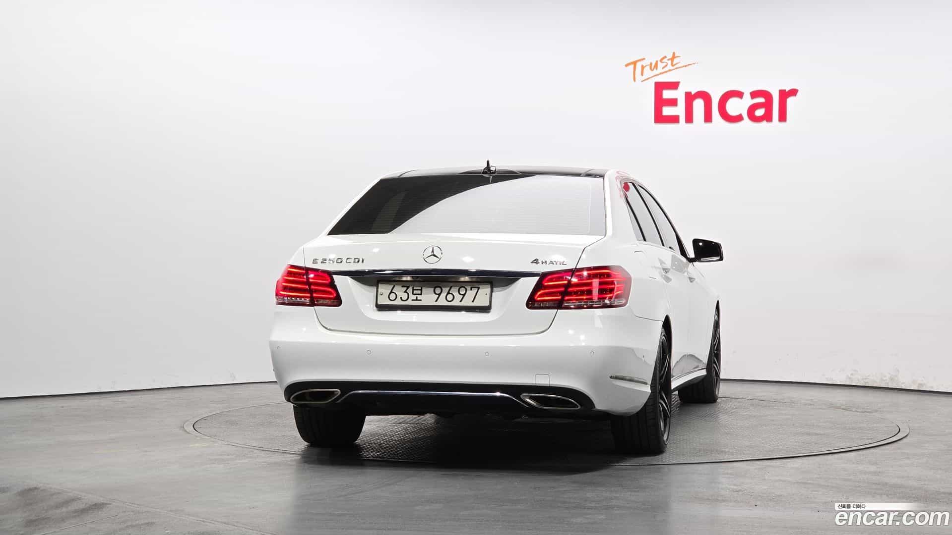 E-Class Mercedes-Benz 2014.0-OUTER-004