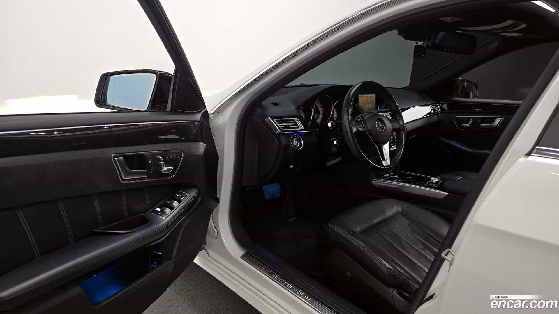 E-Class Mercedes-Benz 2014.0-OPTION-015