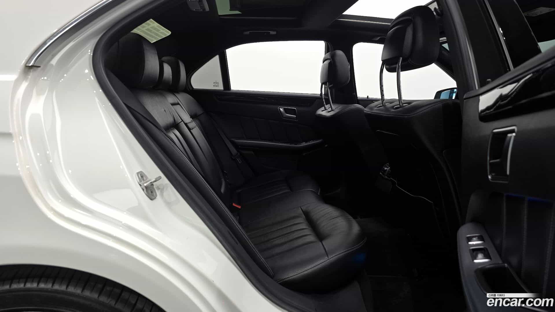 E-Class Mercedes-Benz 2014.0-OPTION-016