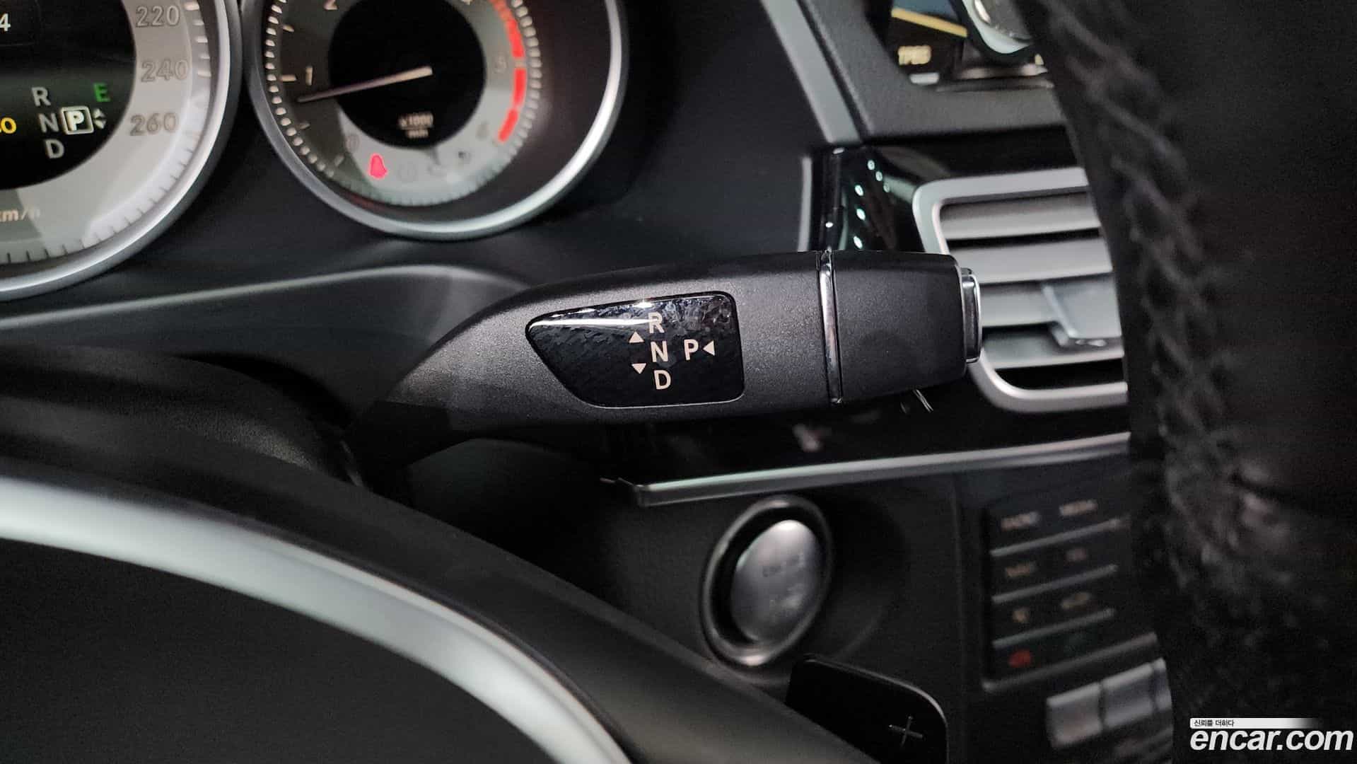 E-Class Mercedes-Benz 2015.7-INNER-009