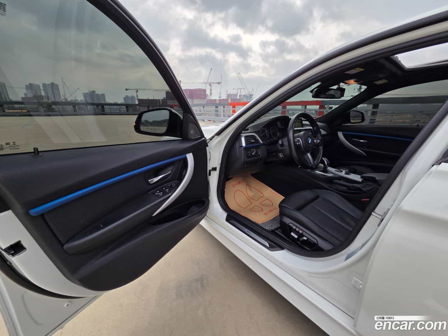 3-Series BMW 2018.2-INNER-009