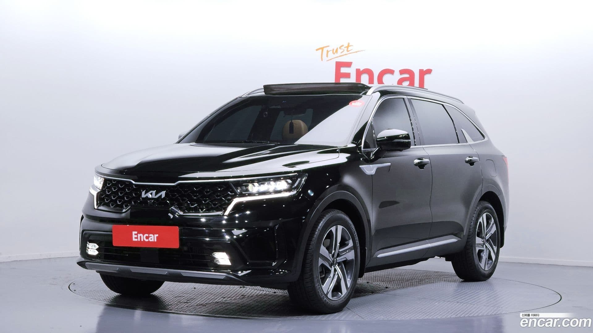 Main__Slider__Photo:Sorento Kia 2022.4-0