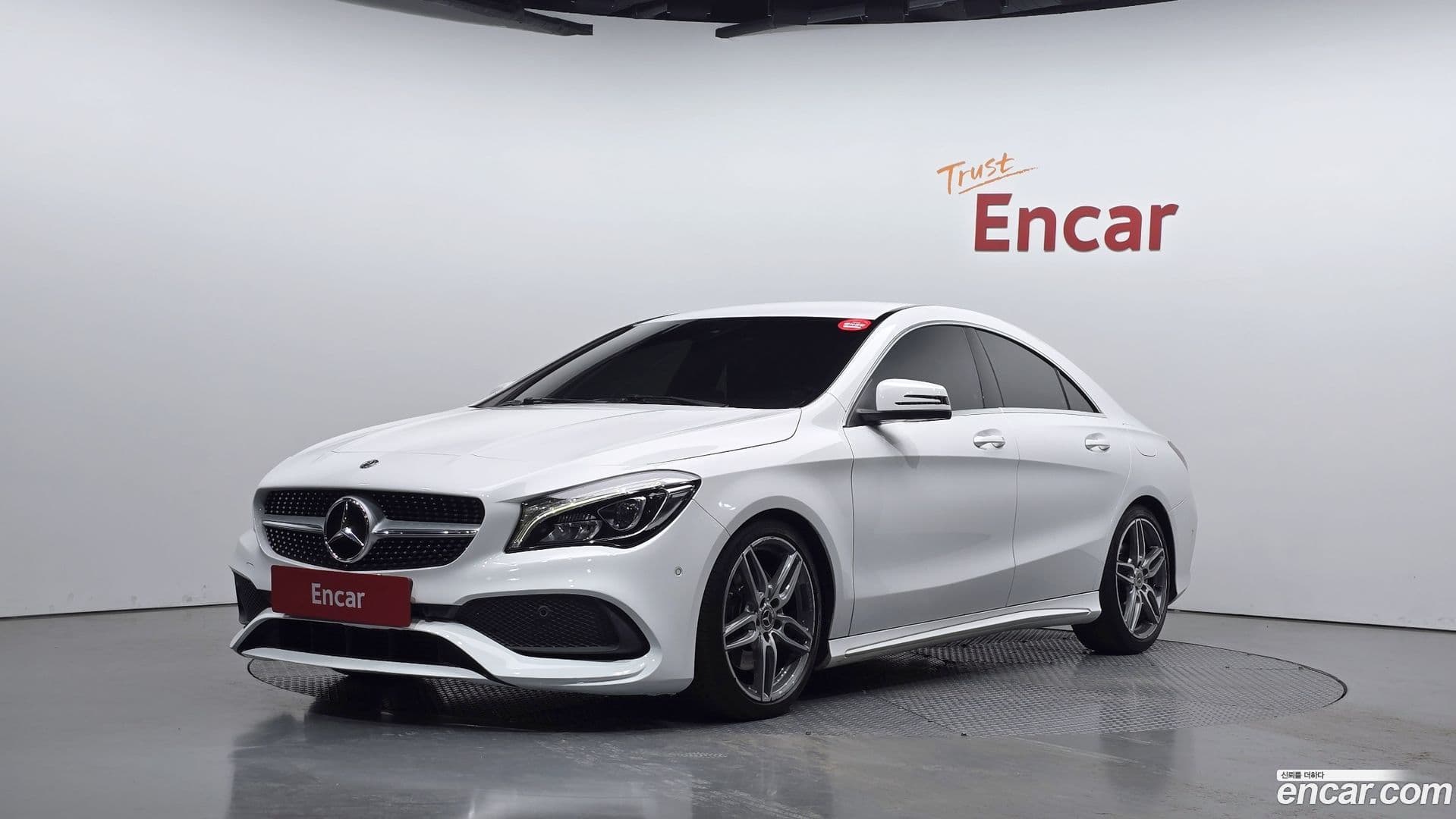 Main__Slider__Photo:CLA-Class Mercedes-Benz 2018.5-0
