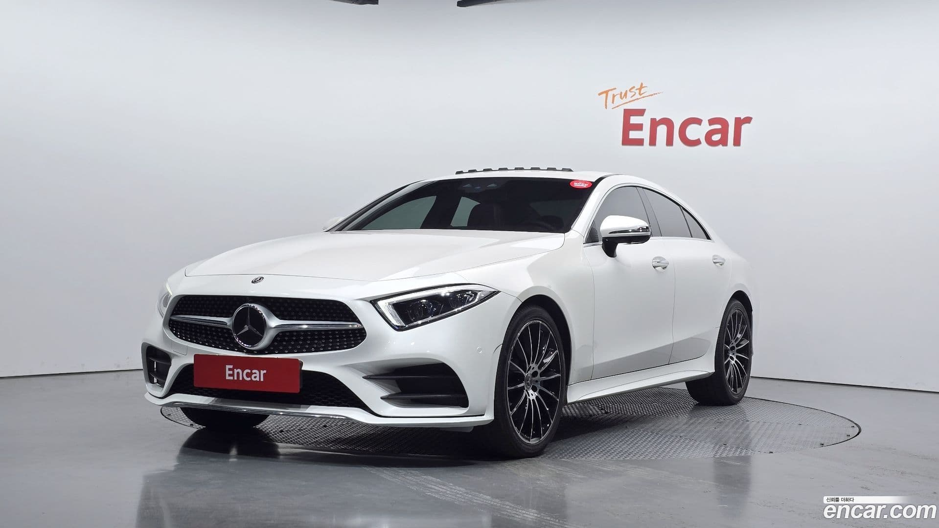 Main__Slider__Photo:CLS-Class Mercedes-Benz 2019.10-0