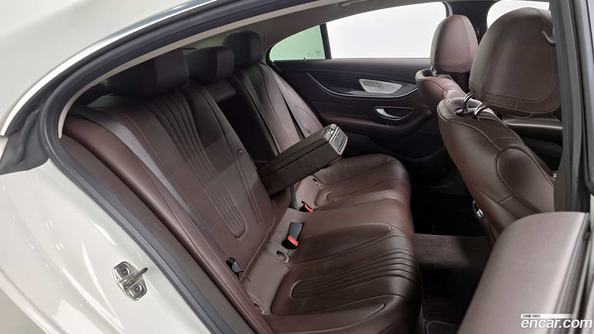 CLS-Class Mercedes-Benz 2019.10-OPTION-016