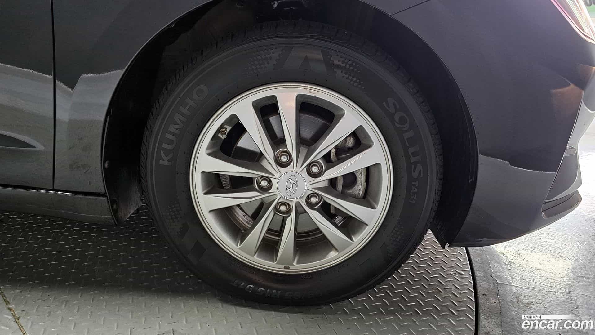 AVANTE Hyundai 2019.2-OUTER-005