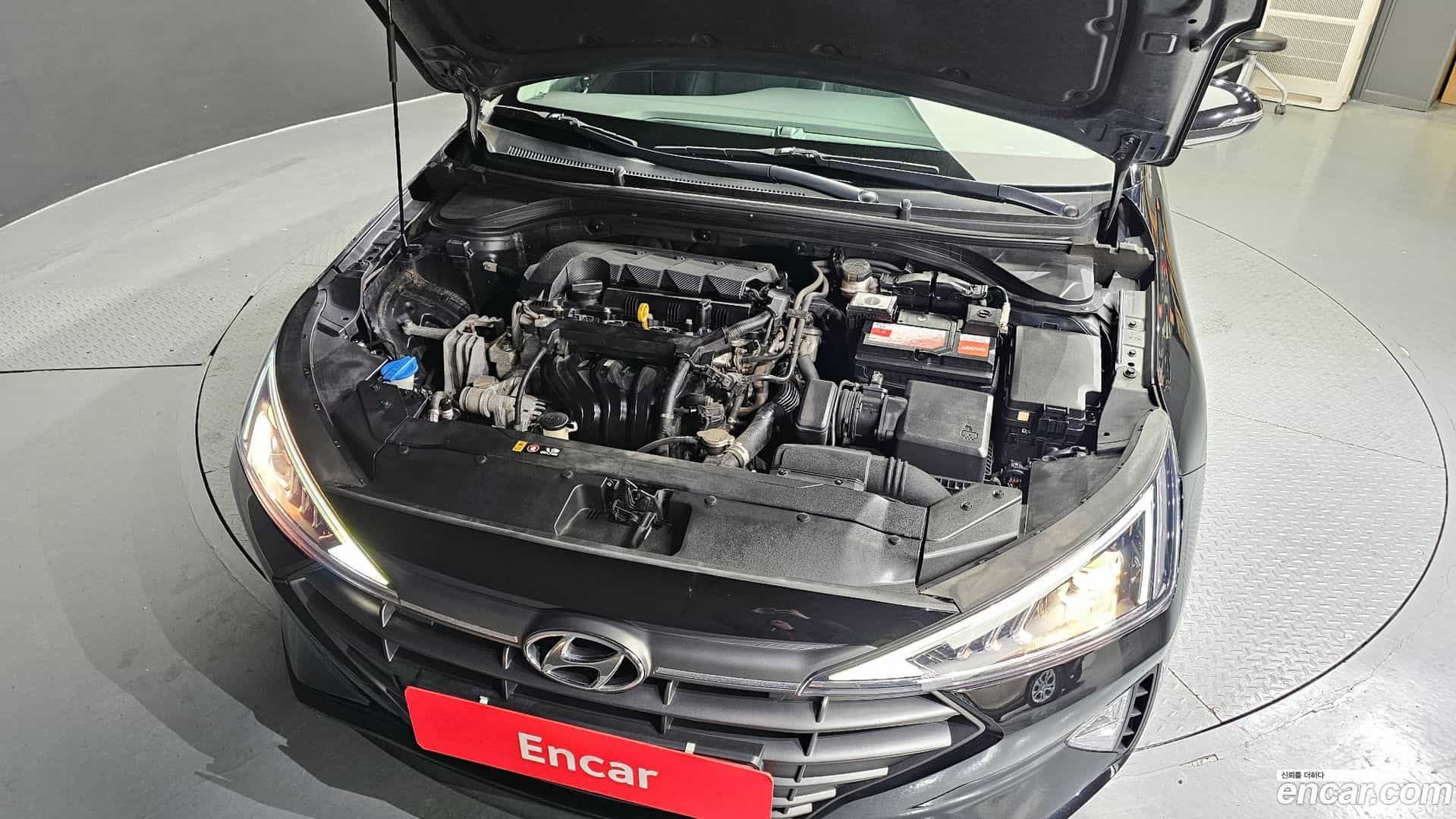 AVANTE Hyundai 2019.2-INNER-006