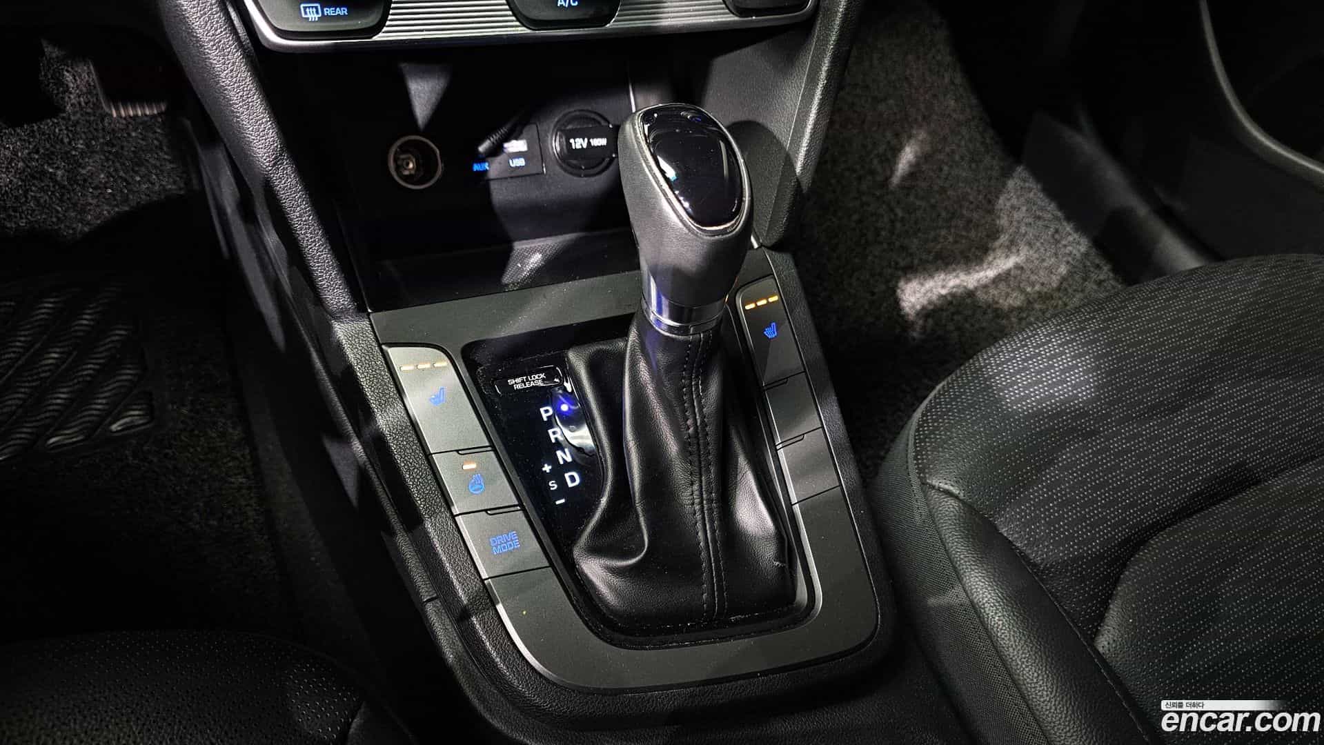 AVANTE Hyundai 2019.2-INNER-009