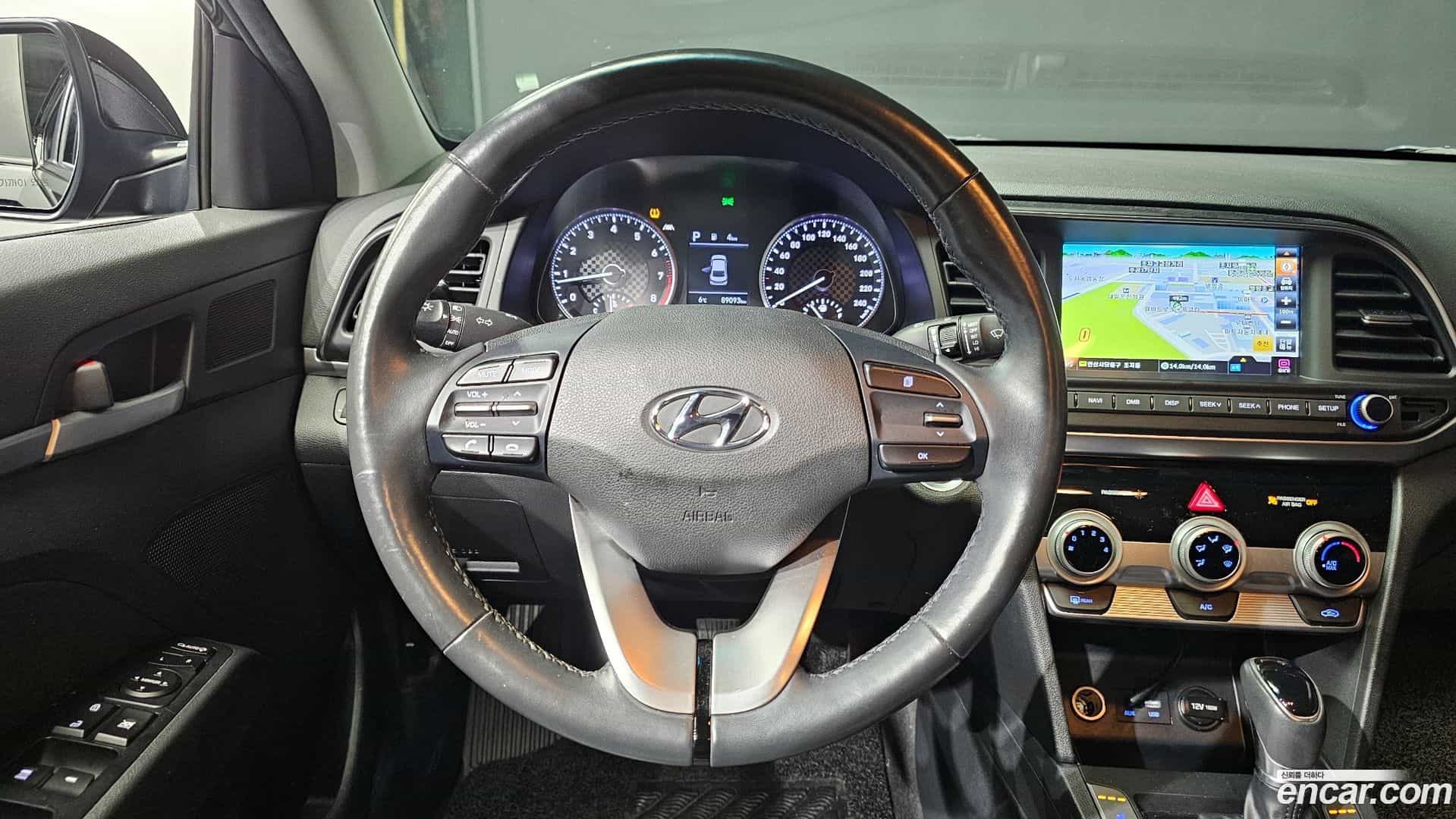 AVANTE Hyundai 2019.2-OPTION-017