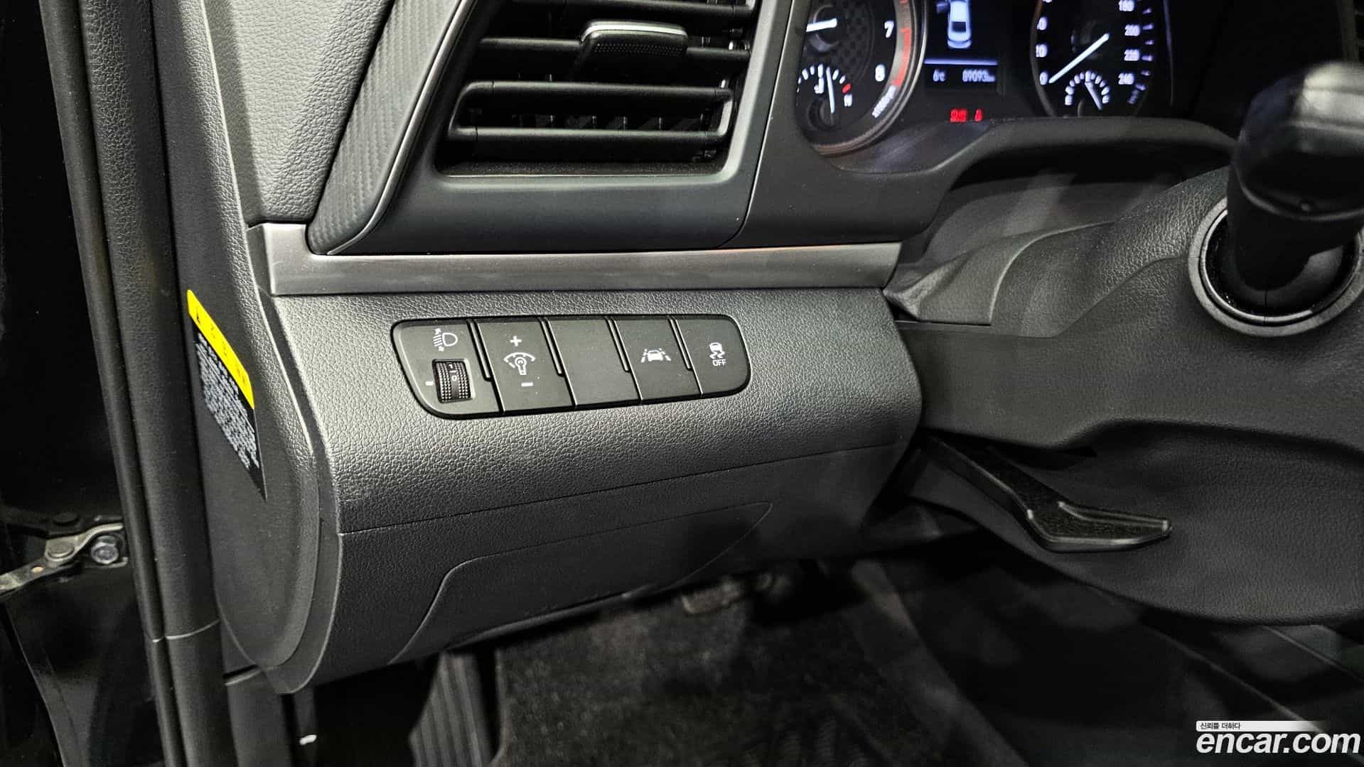 AVANTE Hyundai 2019.2-OPTION-019