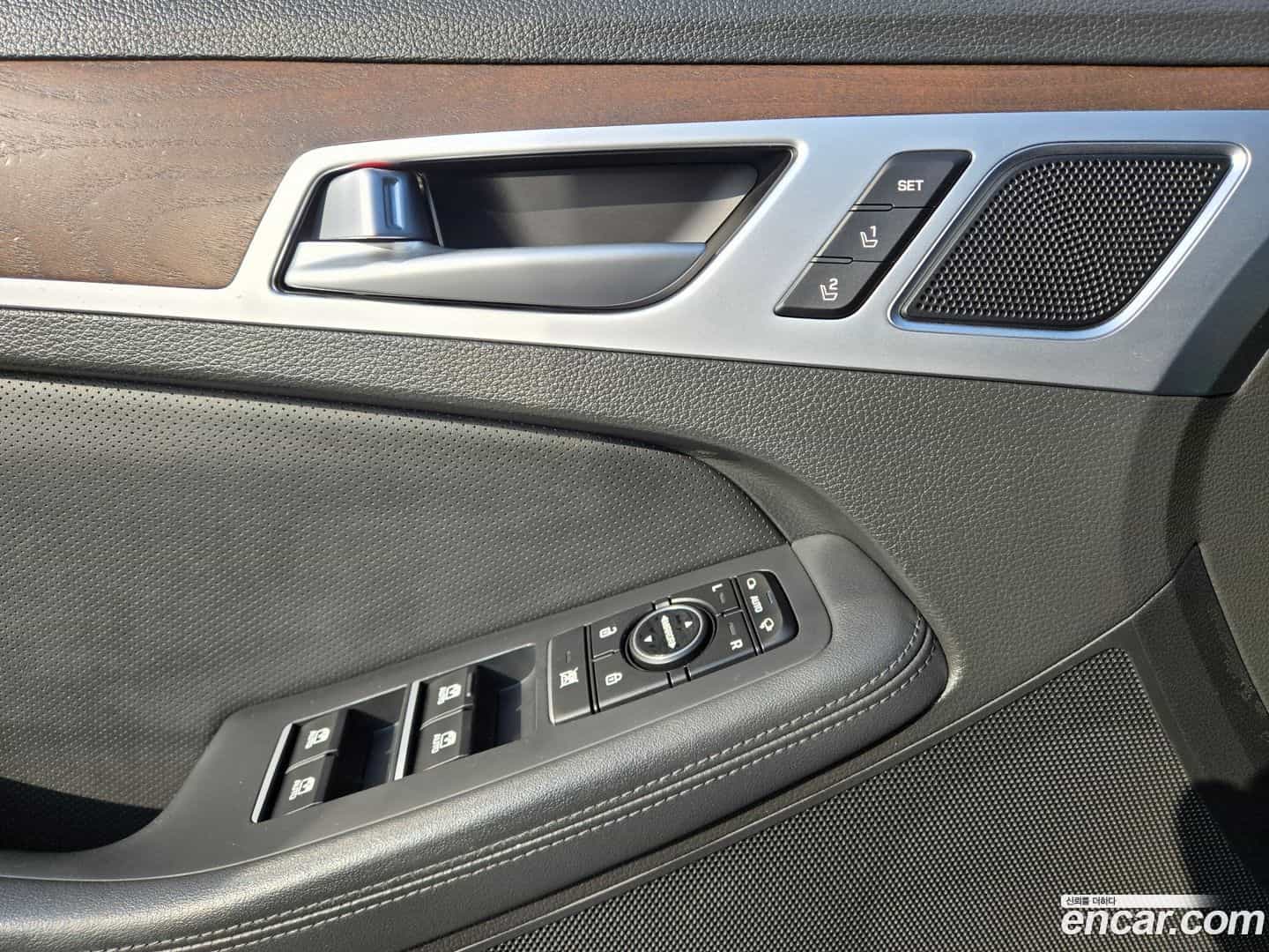 Genesis Hyundai 2015.6-OPTION-019